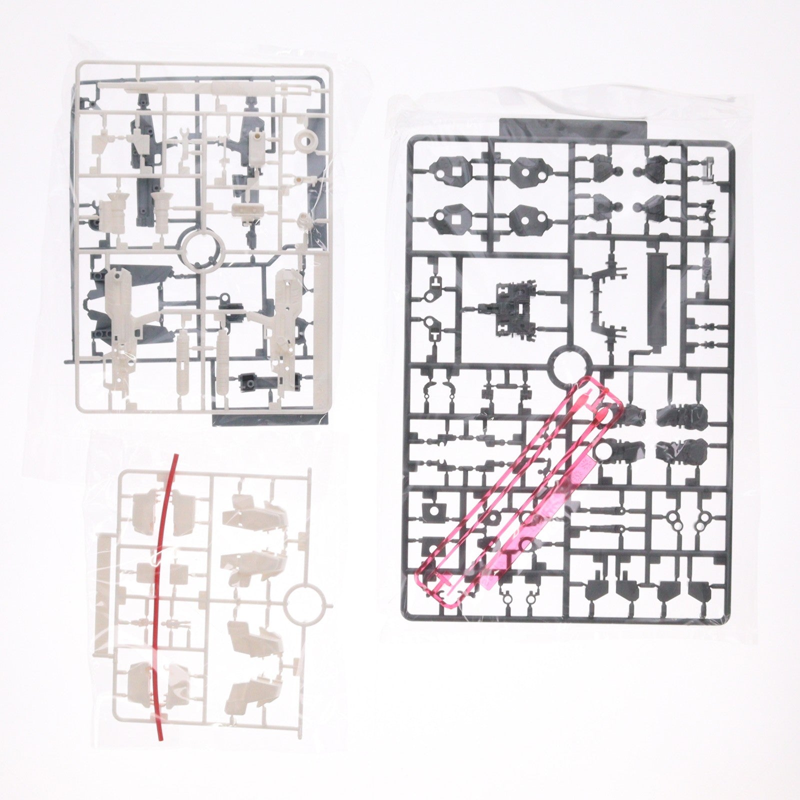 【中古即納】[PTM] MG 1/100 RX-78-4 ガンダム4号機 機動戦士ガンダム外伝 宇宙、閃光の果てに… プラモデル(0120466) バンダイ(20171229)