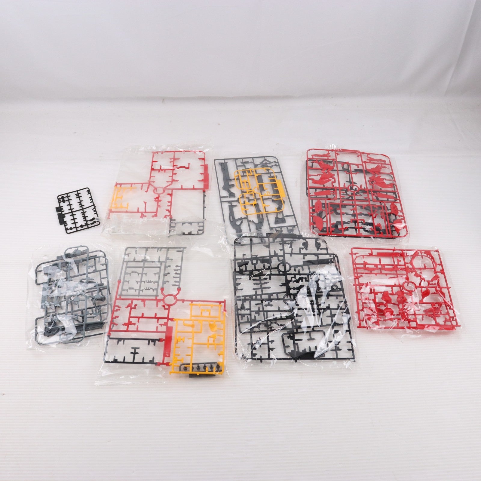 【中古即納】[PTM] PG 1/60 XXXG-00W0 ウイングガンダムゼロカスタム 新機動戦記ガンダムW Endless Waltz(エンドレスワルツ) プラモデル(0077659) バンダイ(20100825)