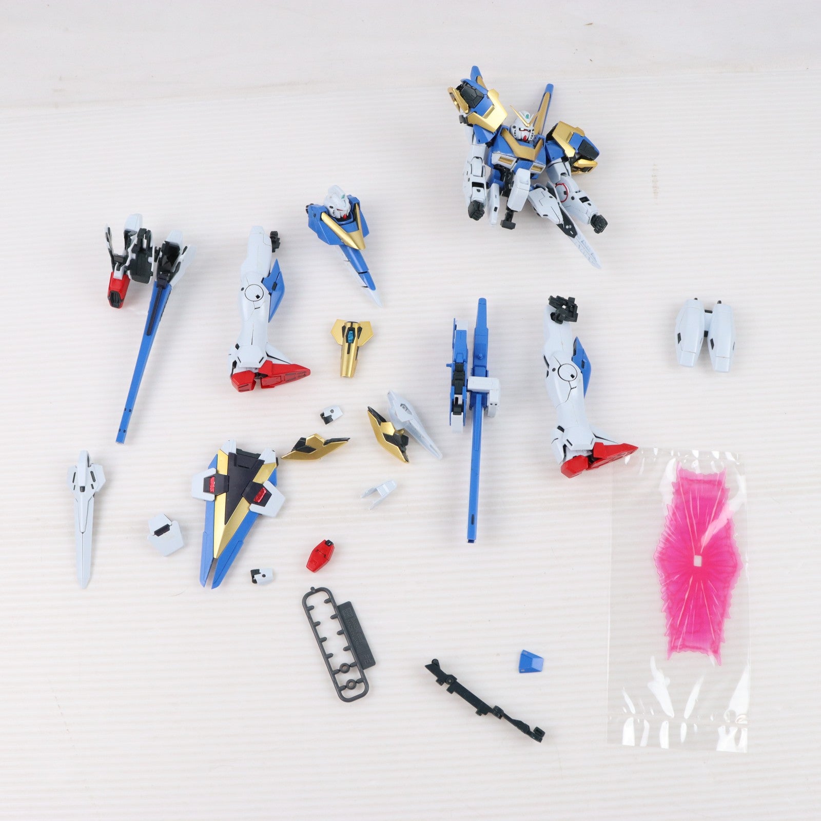 【中古即納】[PTM] プレミアムバンダイ限定 MG 1/100 LM314V23/24 V2アサルトバスターガンダム Ver.Ka 機動戦士Vガンダム プラモデル(5055528) バンダイスピリッツ(20181231)