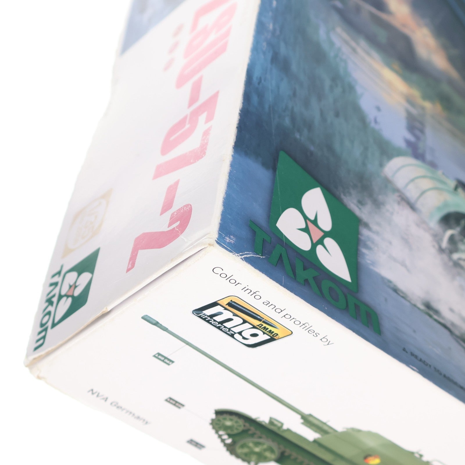 【中古即納】[PTM] 1/35 ZSU-57-2 自走式対空砲 2 in 1 プラモデル(TKO2058) TAKOM(タコム)(20160630)