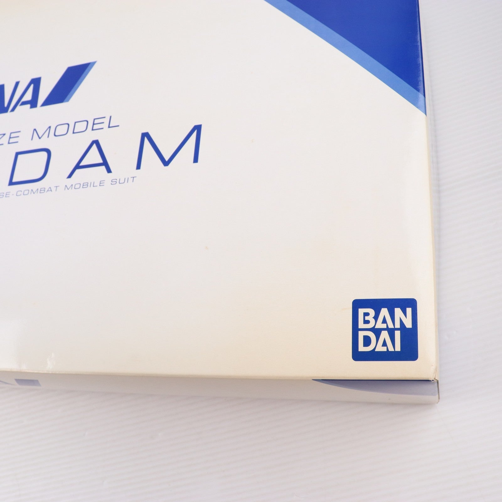 【中古即納】[PTM] ANA×ガンダム SKYプロジェクト搭乗者限定 1/48 メガサイズモデル ガンダム ANAオリジナルカラーVer. 機動戦士ガンダム プラモデル(0164581) バンダイ(20100701)