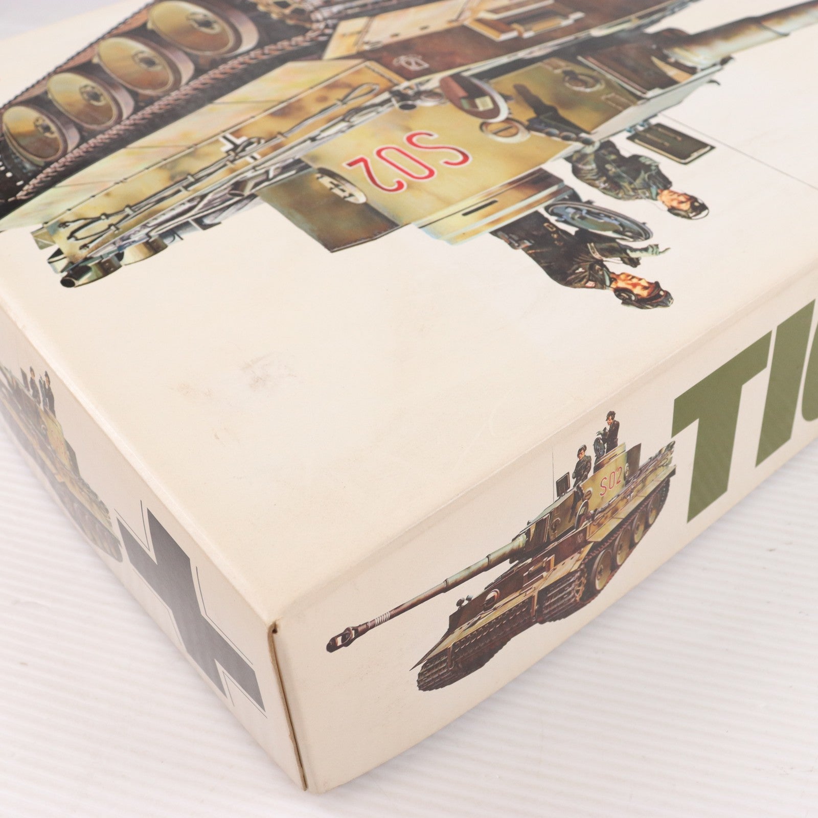 【中古即納】[PTM] デラックスシリーズ No.11 1/25 ドイツ陸軍重戦車 タイガーI型 定価4800円版 ディスプレイモデル プラモデル(30611) タミヤ(19991231)
