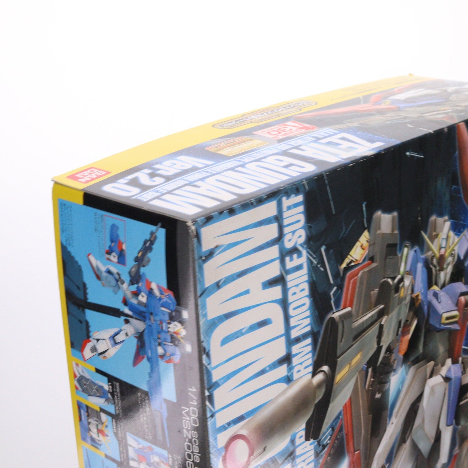 【中古即納】[PTM] MG 1/100 MSZ-006 Zガンダム Ver.2.0(プラスクリア外装) 機動戦士Zガンダム プラモデル(0161550) バンダイ(20091231)