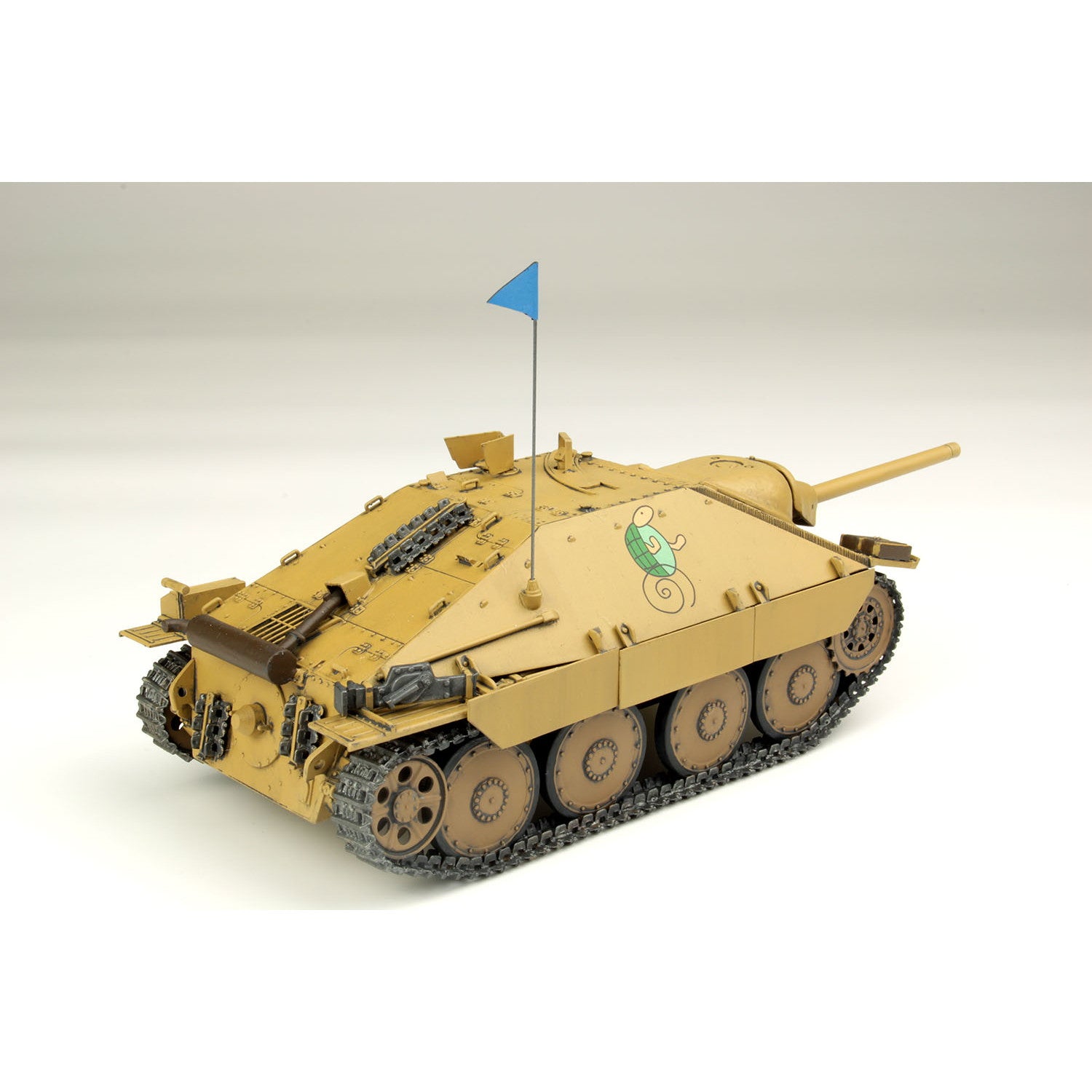 【中古即納】[PTM] 1/35 38(t)改(ヘッツァー仕様)カメさんチーム 10周年をお祝いするよ! ガールズ&パンツァー最終章 プラモデル(GP-78) プラッツ(20221021)