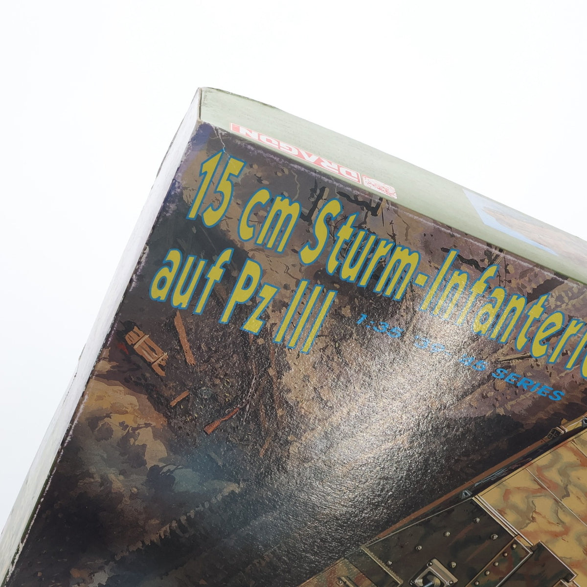 【中古即納】[PTM] '39-'45 SERIES 1/35 Sturm-Infanteriegeschutz 33 auf Pz III プラモデル(6042) DRAGON(ドラゴン)(19991231)