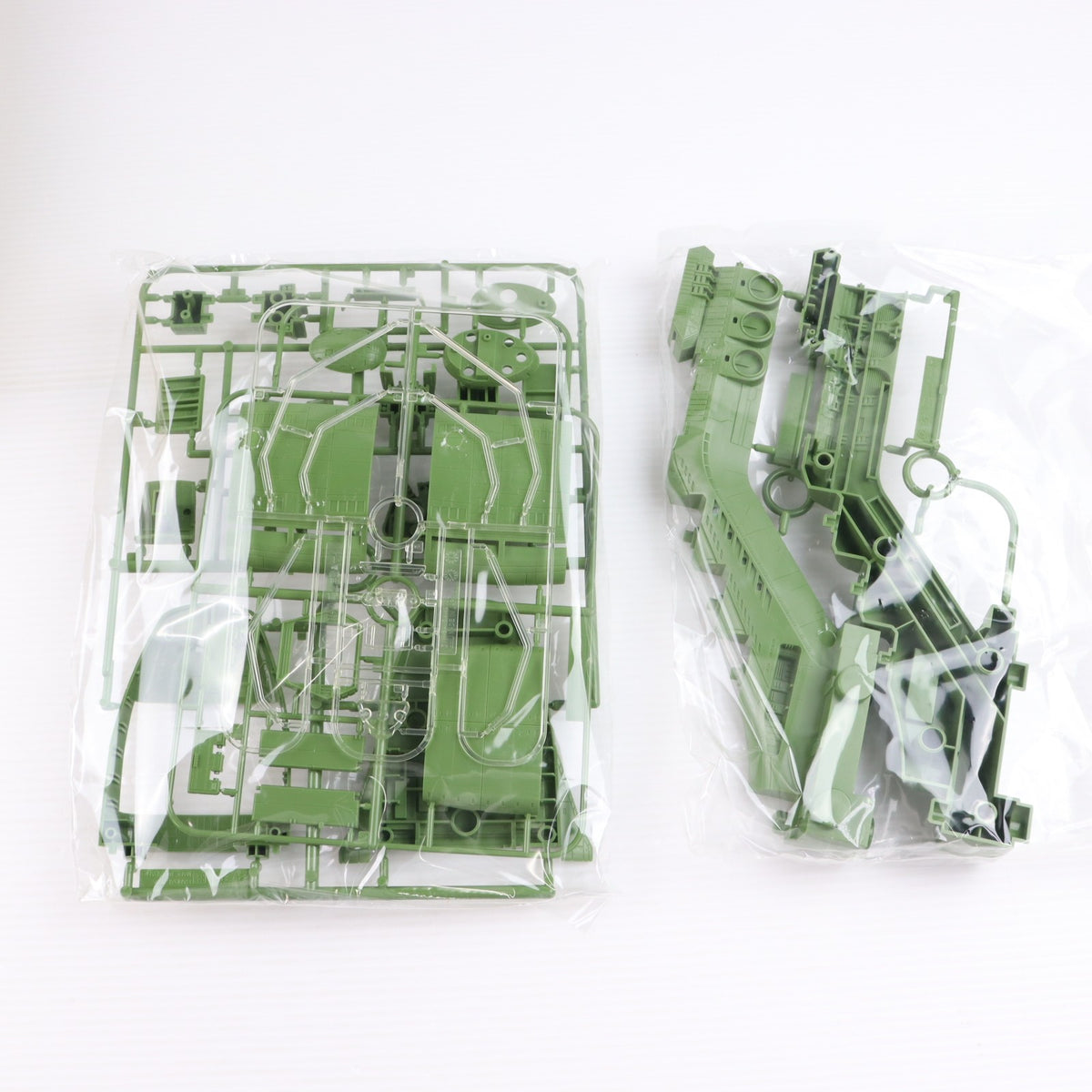 【中古即納】[PTM] ガンダムコレクションネオ 1/400 ムサイ級軽巡洋艦 機動戦士ガンダム プラモデル(0141033) バンダイ(20060226)