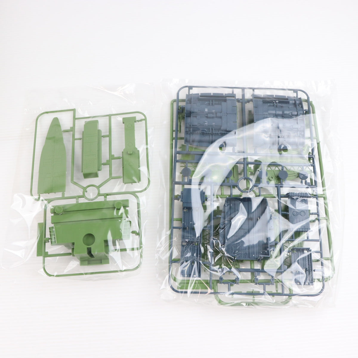 【中古即納】[PTM] ガンダムコレクションネオ 1/400 ムサイ級軽巡洋艦 機動戦士ガンダム プラモデル(0141033) バンダイ(20060226)