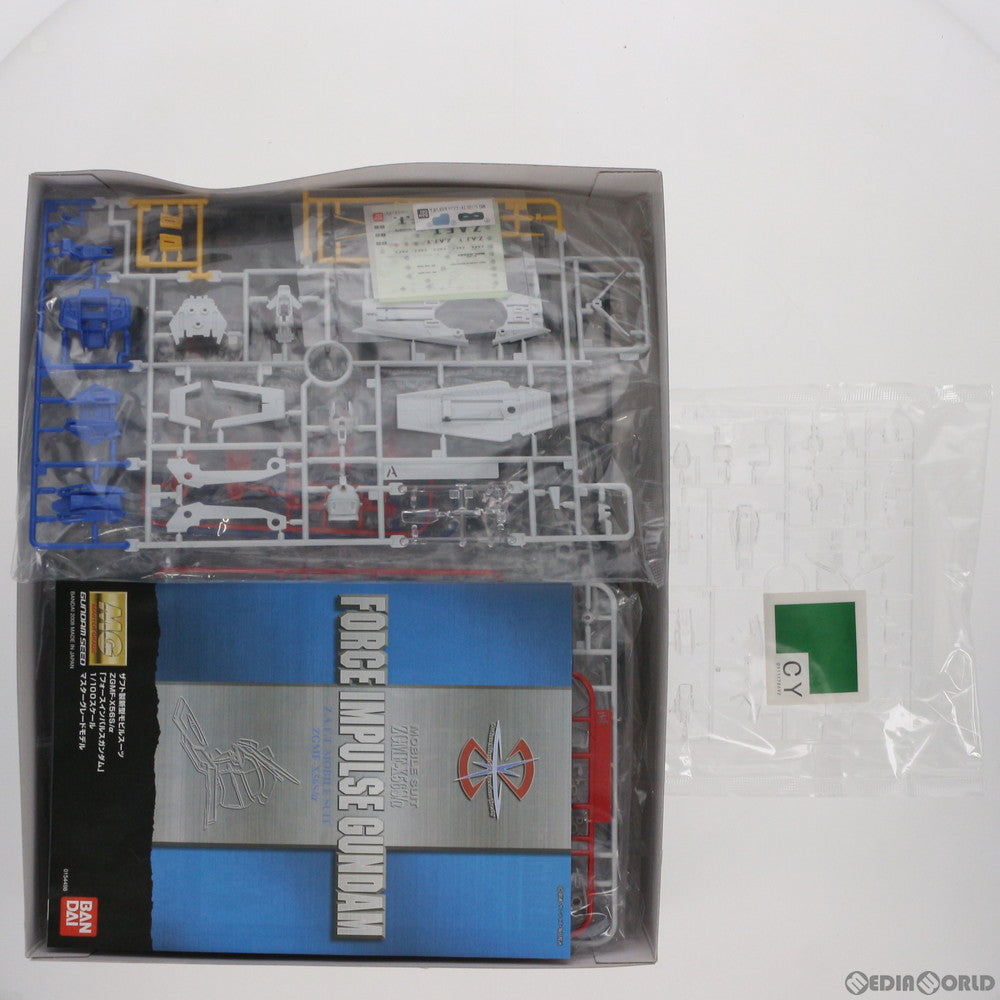 【中古即納】[PTM] MG 1/100 フォースインパルスガンダム(プラスクリア外装) 機動戦士ガンダムSEED DESTINY(シード デスティニー) プラモデル(0161556) バンダイ(20091231)