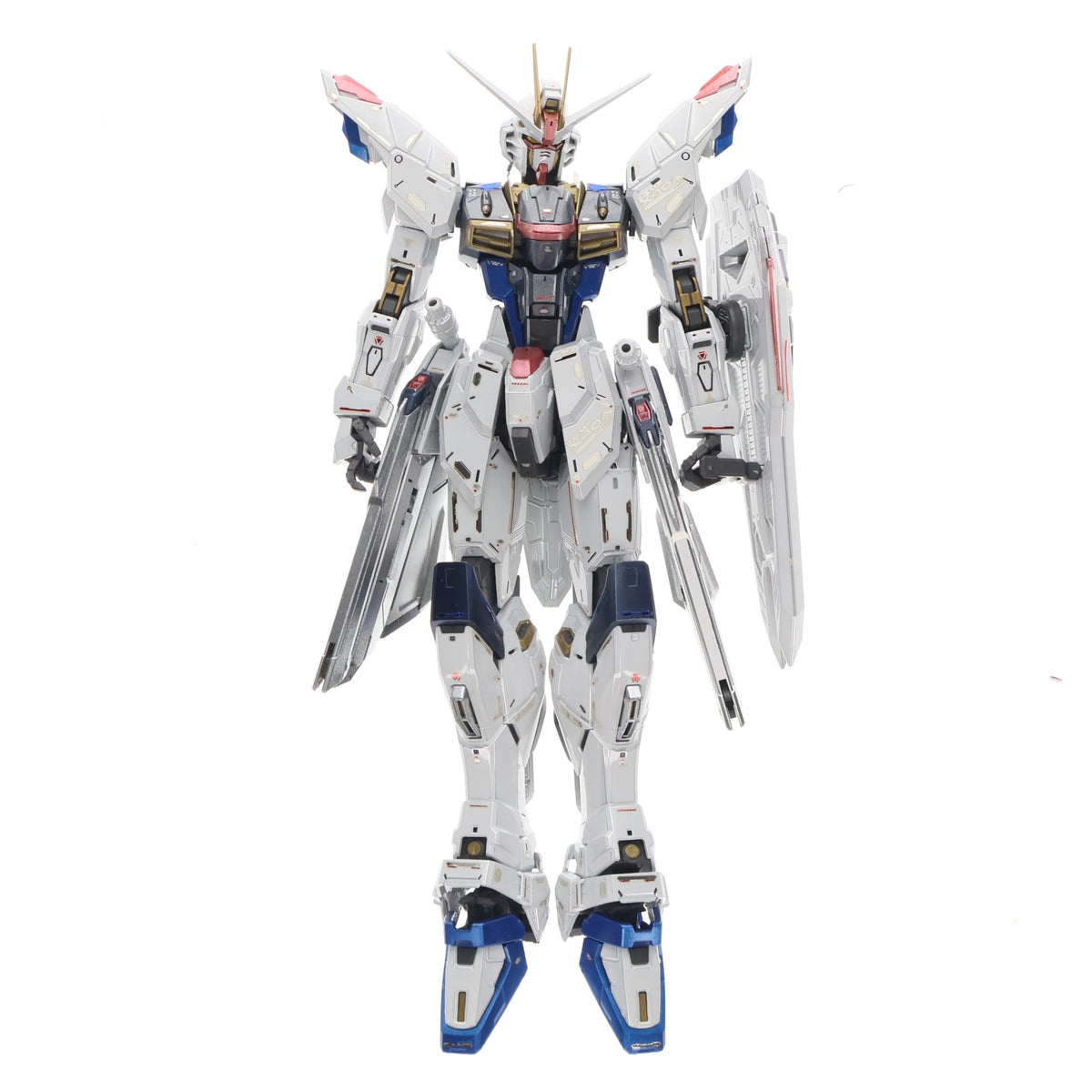 【中古即納】[PTM] MG 1/100 ZGMF-X10A フリーダムガンダム Ver.2.0 機動戦士ガンダムSEED(シード) プラモデル(2316367) バンダイ(20160430)