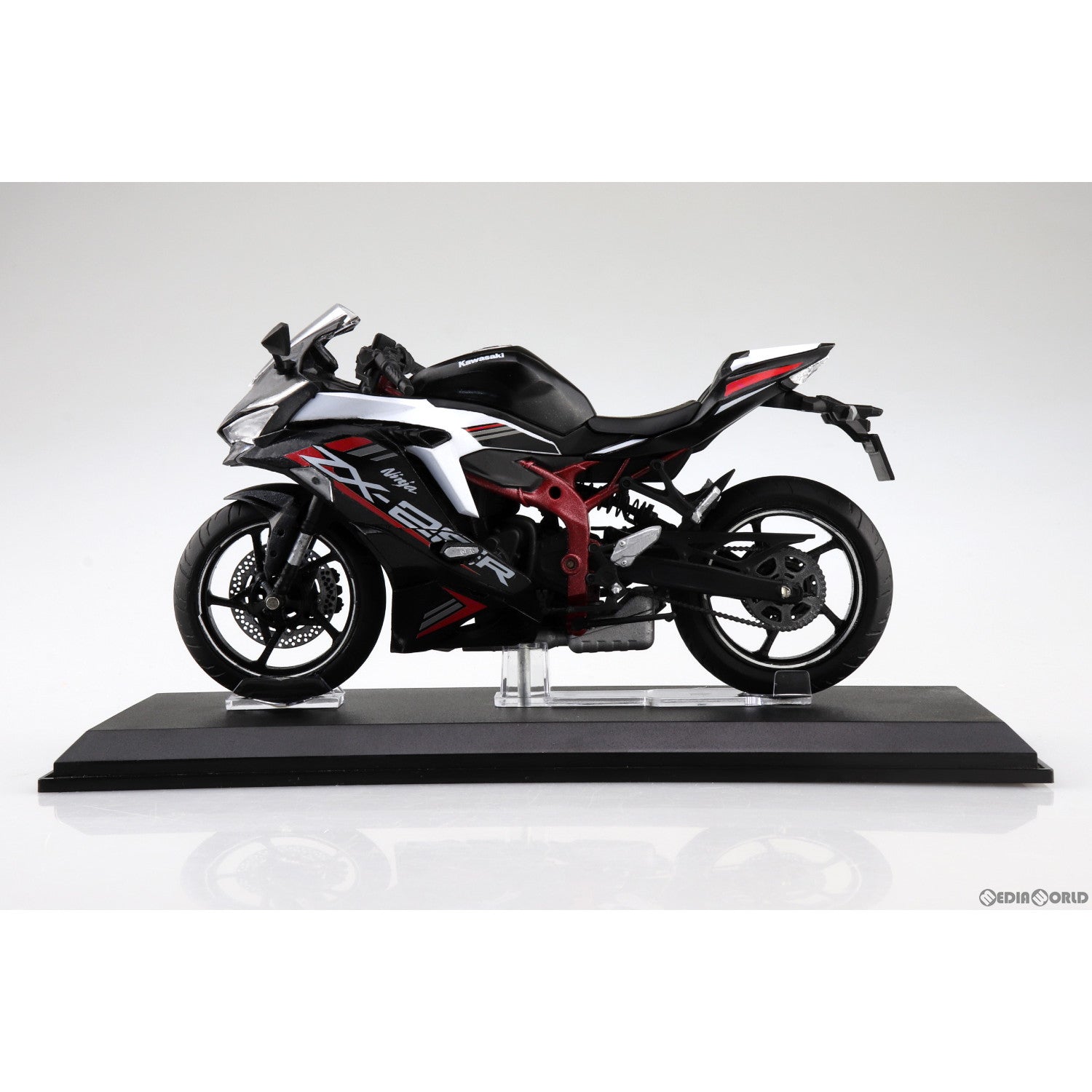 【中古即納】[MDL] 1/12 完成品バイクシリーズ KAWASAKI Ninja ZX-25R メタリックスパークブラック×パールフラットスターダストホワイト ミニカー(109700) スカイネット(アオシマ)(20230421)