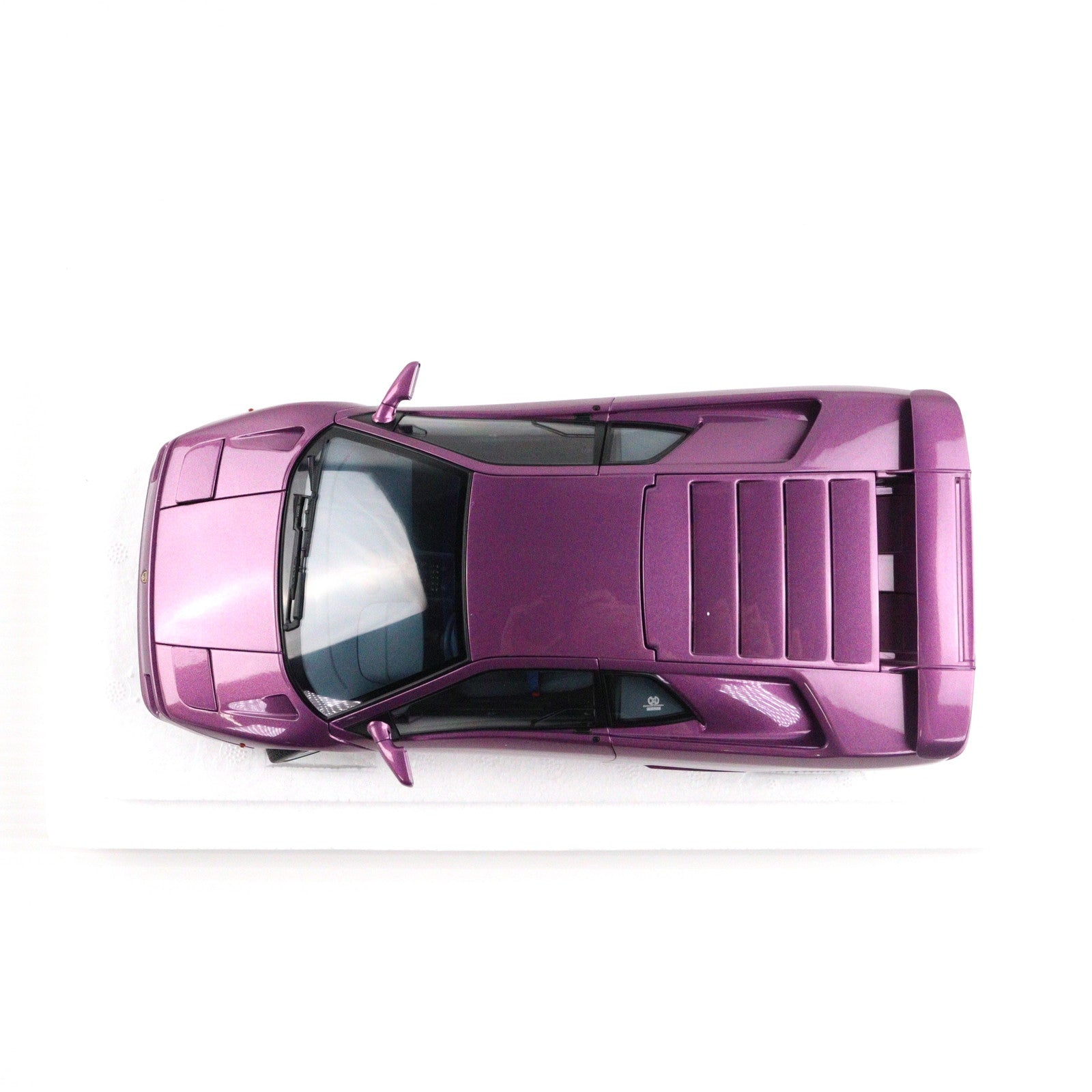 【中古即納】[MDL] (再販) オートアート・コンポジットモデルシリーズ 1/18 ランボルギーニ ディアブロ SE30 イオタ(メタリック・パープル) 完成品 ミニカー(79142) AUTOart(オートアート)(20240930)