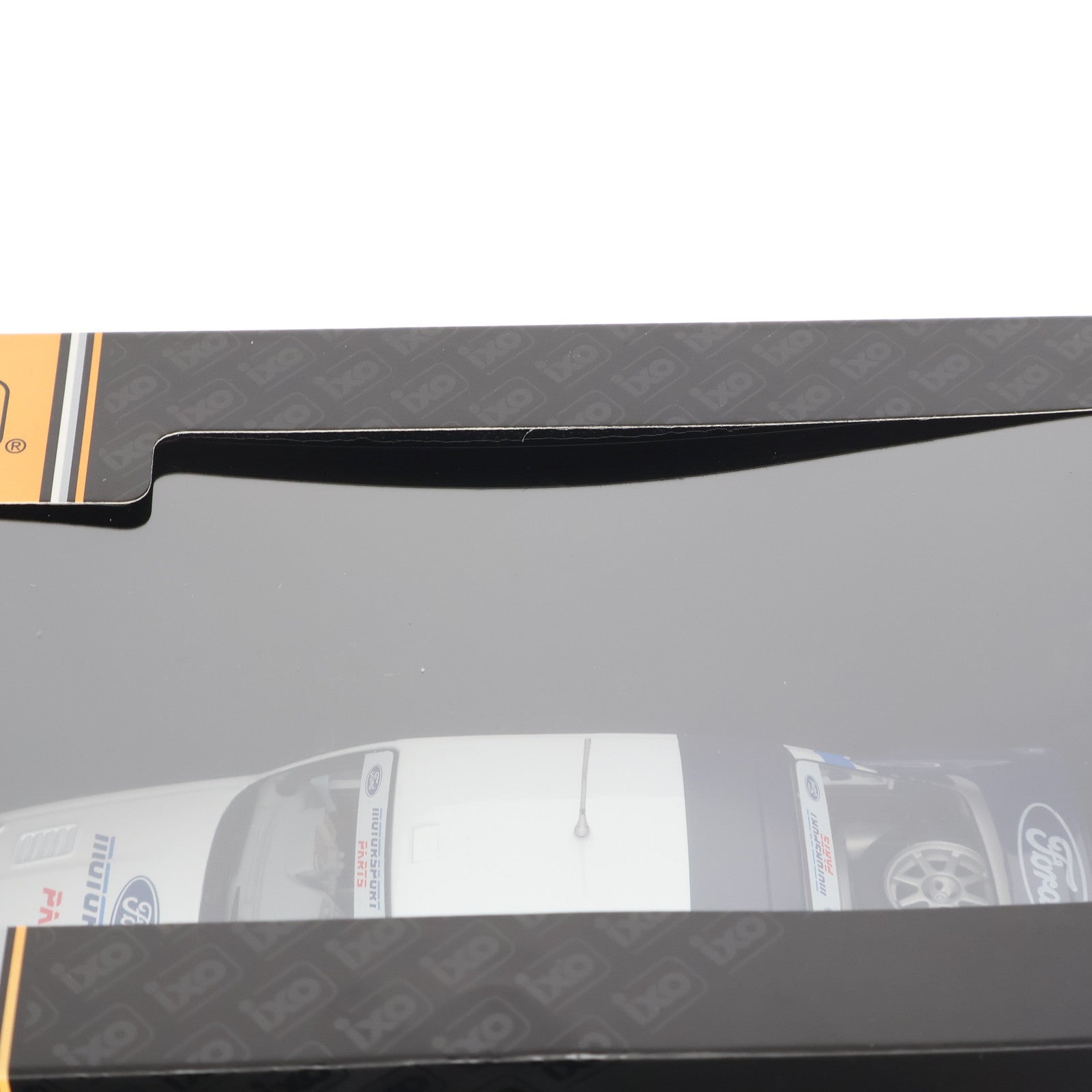 【中古即納】[MDL] 1/24 フォード シエラ RS コスワース 1988年1000湖ラリー S.Blomquist/B.Melander #4 完成品 ミニカー(24RAL032B) IXO Models(イクソモデルス)(20240425)