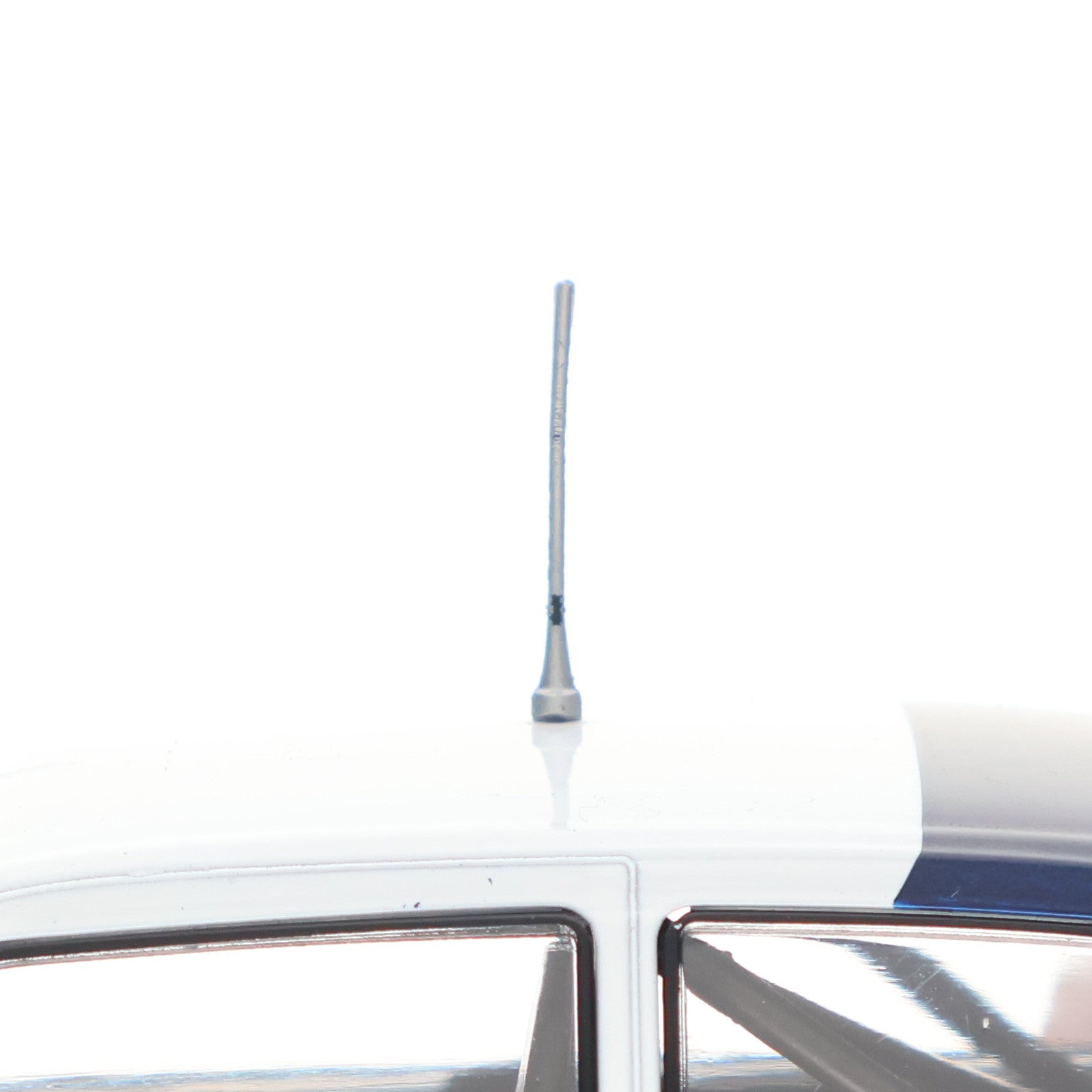 【中古即納】[MDL] 1/24 フォード シエラ RS コスワース 1988年1000湖ラリー S.Blomquist/B.Melander #4 完成品 ミニカー(24RAL032B) IXO Models(イクソモデルス)(20240425)