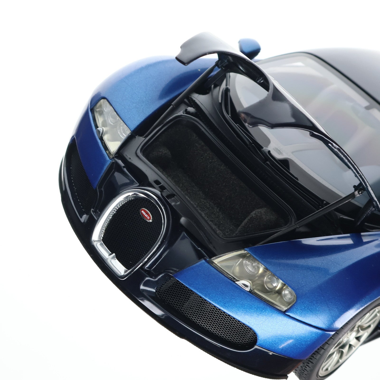 【中古即納】[MDL] シグネチャーシリーズ 1/18 BUGATTI(ブガッティ) EB 16.4 VEYRON PRODUCTION CAR(ブラック×ブルー) 完成品 ミニカー(70907) AutoArt(オートアート)(20080831)