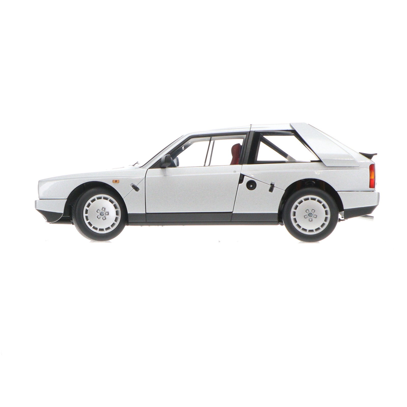 【中古即納】[MDL] シグネチャーシリーズ 1/18 ランチア デルタ S4 ストラダーレ(グレー) 完成品 ミニカー(74772) AutoArt(オートアート)(20151010)