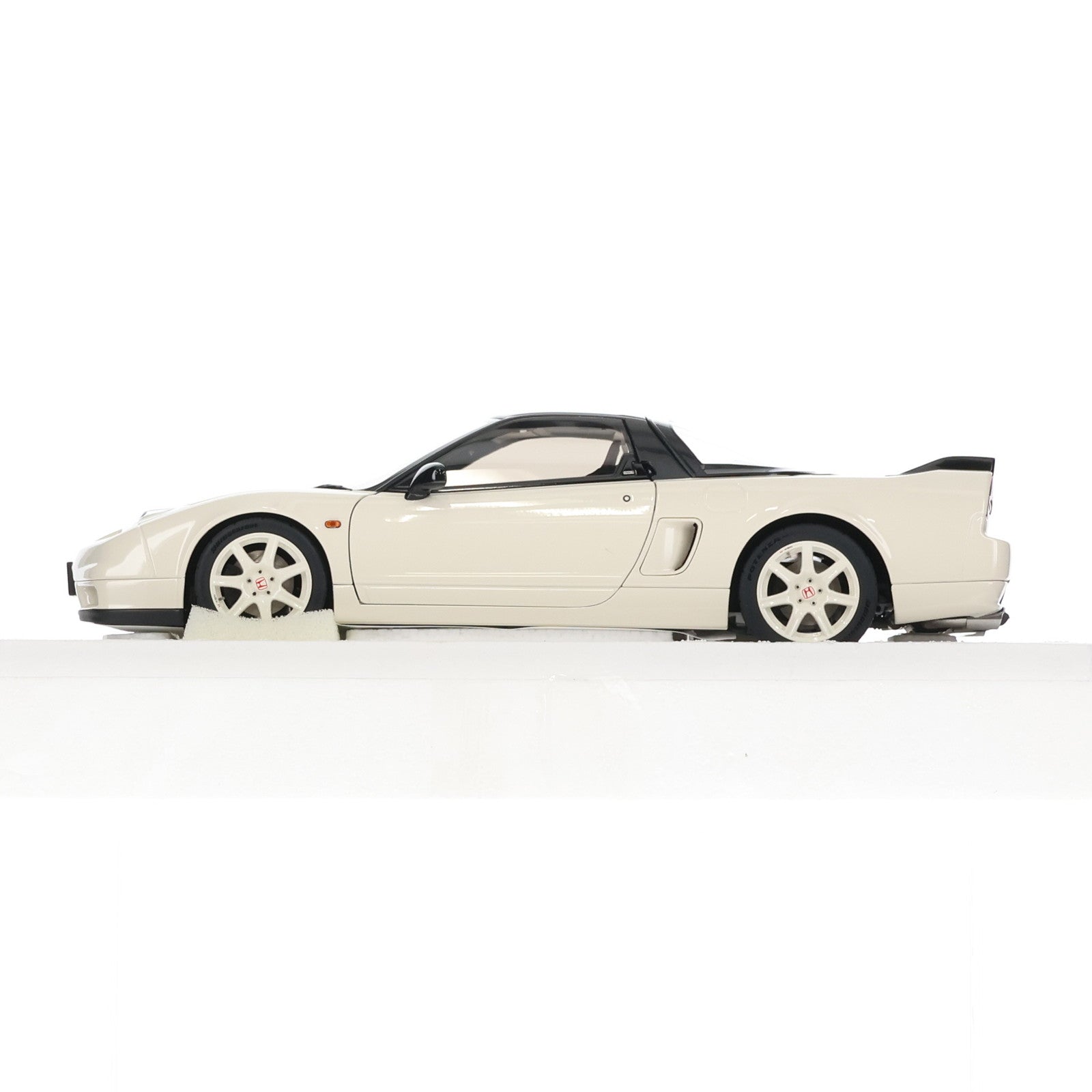 【中古即納】[MDL] 1/18 ホンダ NSX-R NA2(チャンピオンシップホワイト) 完成品 ミニカー(73219) AutoArt(オートアート)(20220227)