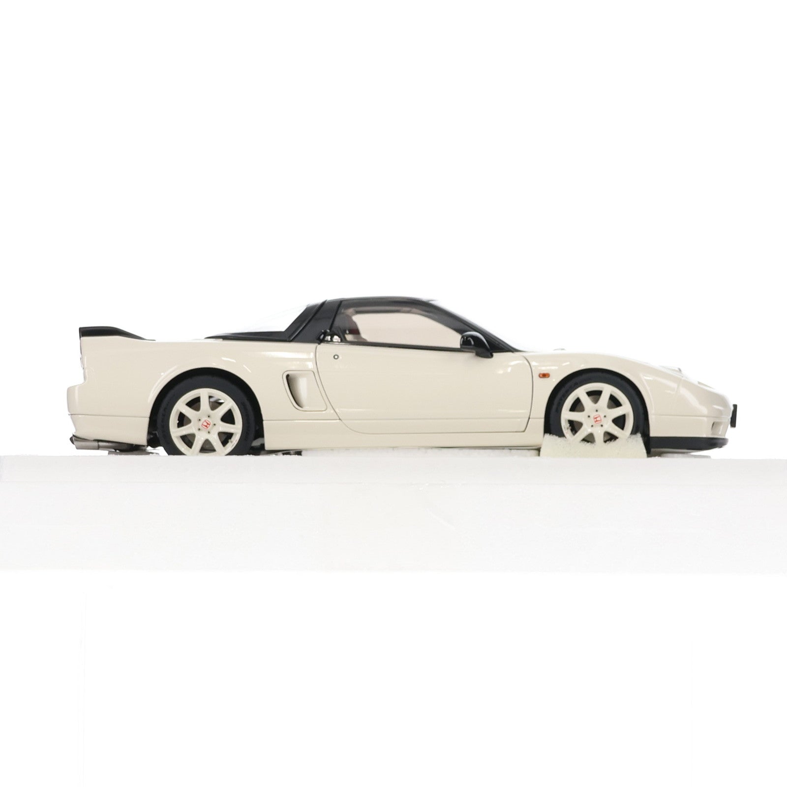 【中古即納】[MDL] 1/18 ホンダ NSX-R NA2(チャンピオンシップホワイト) 完成品 ミニカー(73219) AutoArt(オートアート)(20220227)