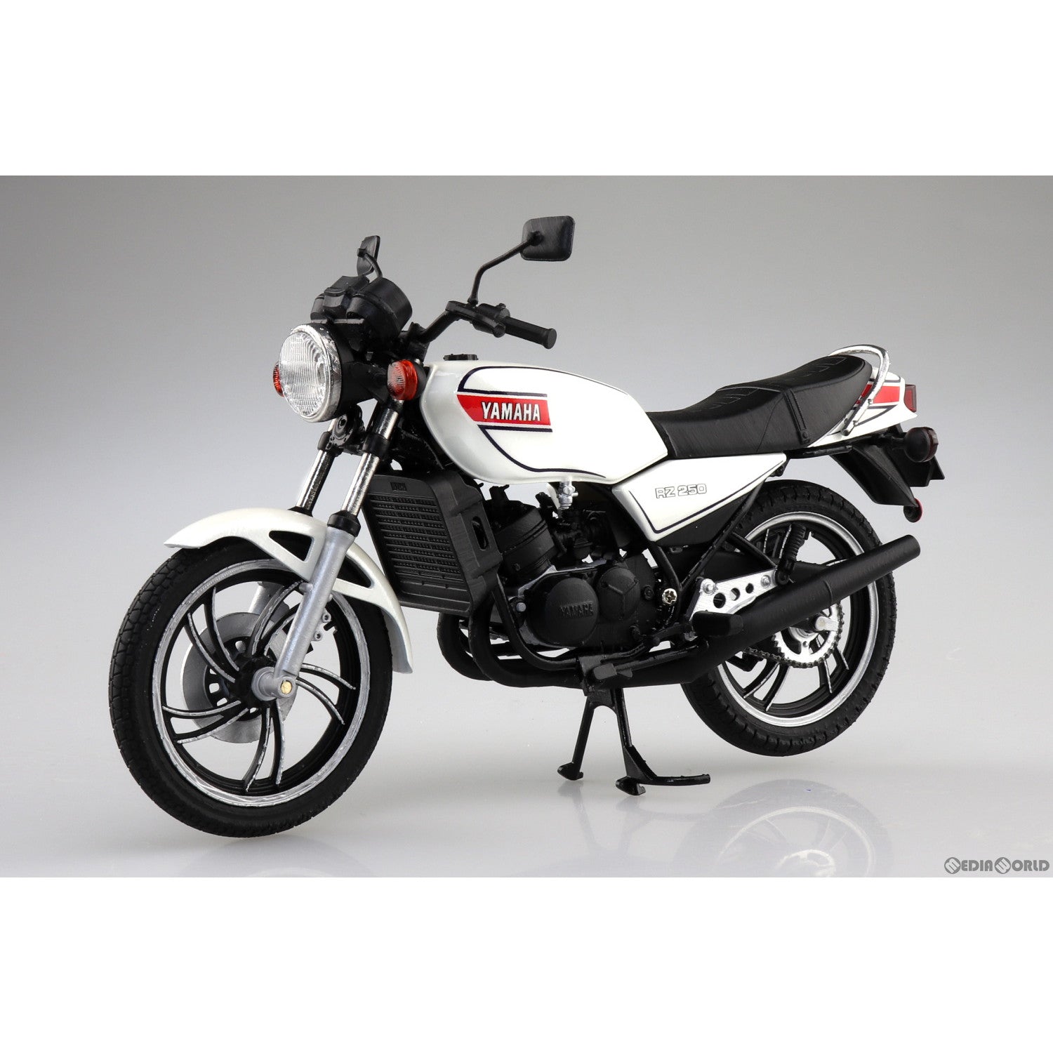【中古即納】[MDL] 1/12 完成品バイクシリーズ Yamaha RZ250 ニューパールホワイト ミニカー(110416) スカイネット(アオシマ)(20230616)