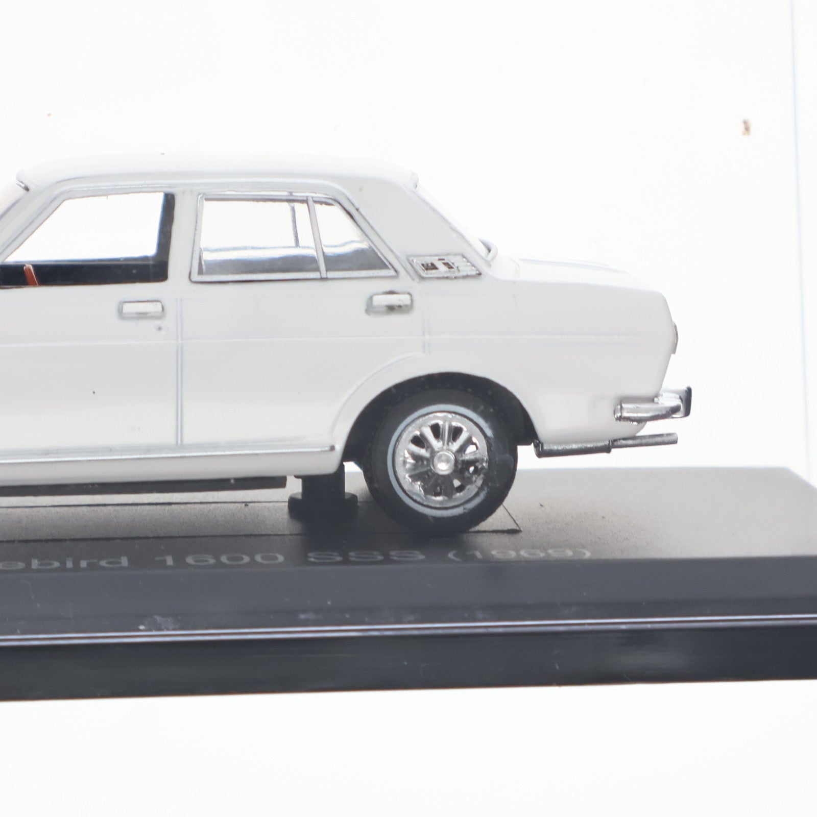 【中古即納】[MDL] 1/43 ダットサン ブルーバード 1600 SSS 1969(ホワイト) 完成品 ミニカー(420141) NOREV(ノレブ)(20200415)