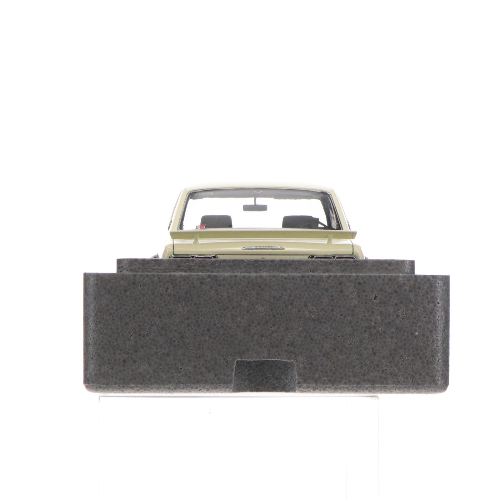 【中古即納】[MDL] 1/12 Nissan Skyline 2000 GT-R KPGC10(ホワイト) 完成品 ミニカー(IG0496) ignition model(イグニッションモデル)(20180914)