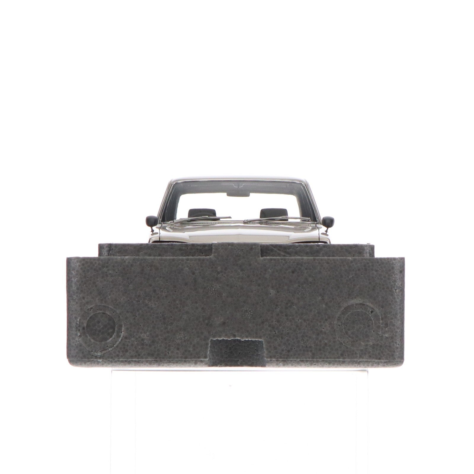 【中古即納】[MDL] 1/12 Nissan Skyline 2000 GT-R KPGC10(シルバー) 完成品 ミニカー(IG0495) ignition model(イグニッションモデル)(20181019)