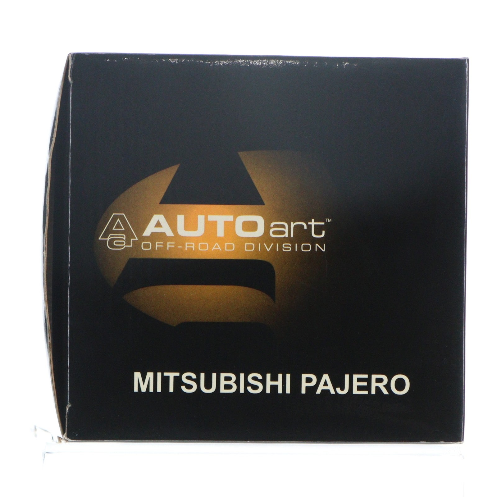【中古即納】[MDL] OFF-ROAD DIVISIONシリーズ 1/18 Mitsubishi Pajero(パジェロ) EVO(ブラック) 完成品 ミニカー(77131) AutoArt(オートアート)(19991231)