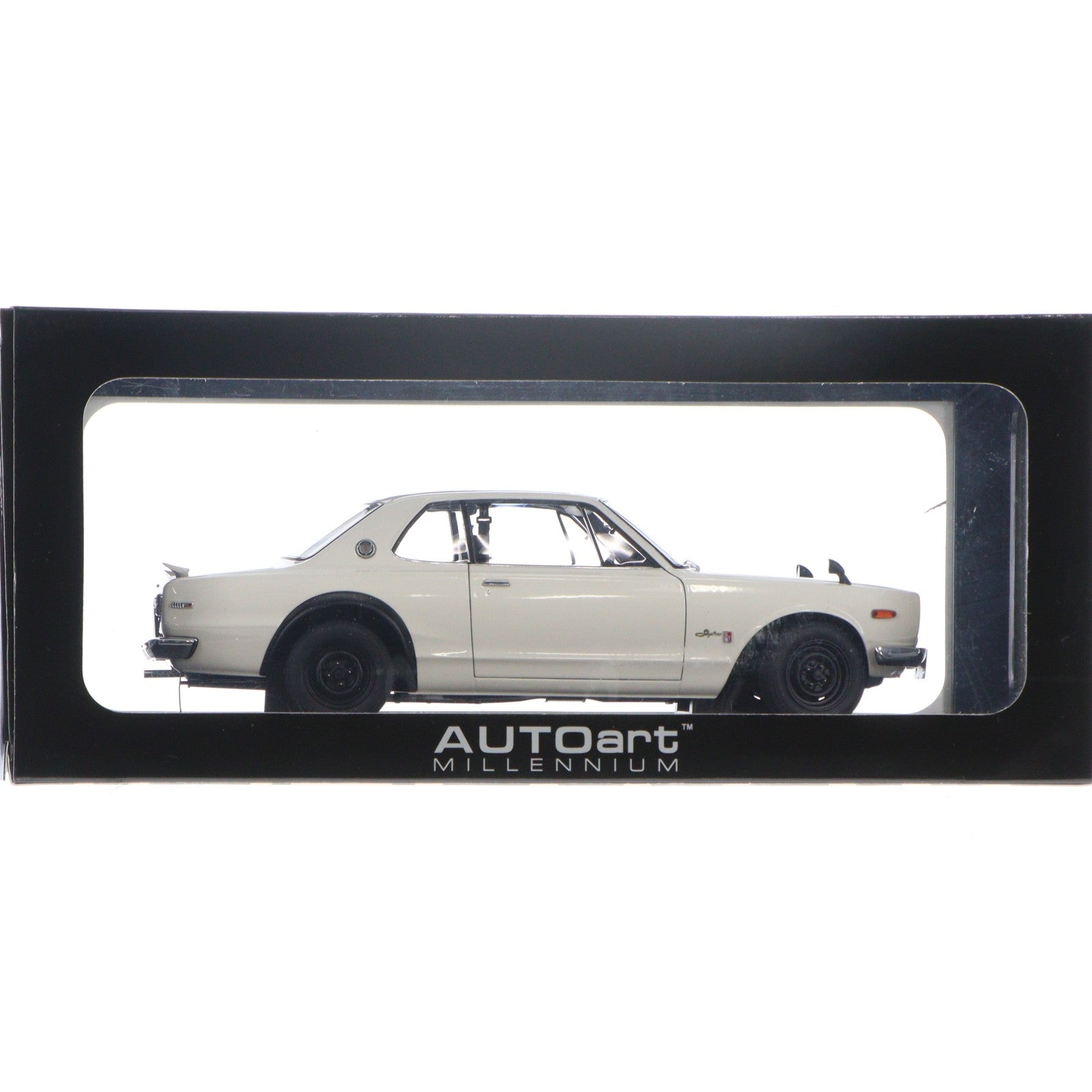 【中古即納】[MDL] 1/18 日産 スカイライン HT 2000 GT-R(KPGC10) ホワイト 完成品 ミニカー(77383) AutoArt(オートアート)(20120118)