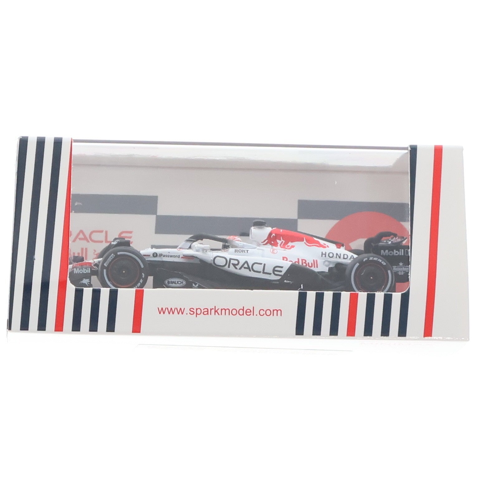 【中古即納】[MDL] 1/64 Red Bull Racing RB21 Oracle Red Bull Racing Winner Japanese GP 2025 Max Verstappen #1 完成品 ミニカー(Y441) SPARK(スパーク)(20251227)
