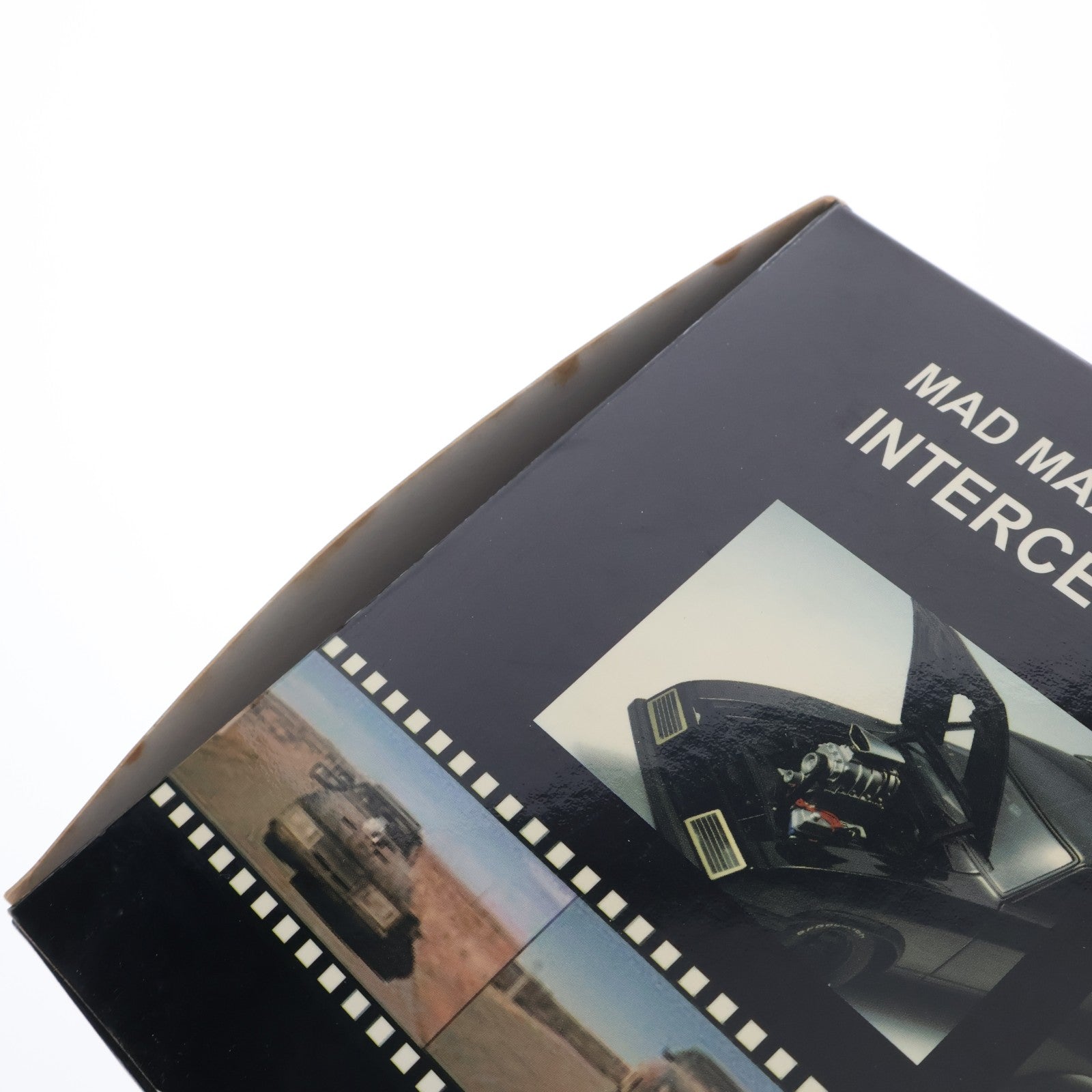 【中古即納】[MDL] MILLENNIUM 1/18 INTERCEPTOR(インターセプター) Mad Max2 THE ROAD WARRIOR(マッドマックス2 ザ・ロードウォリアー)完成品 ミニカー(72745) AUTOart(オートアート)(20080131)