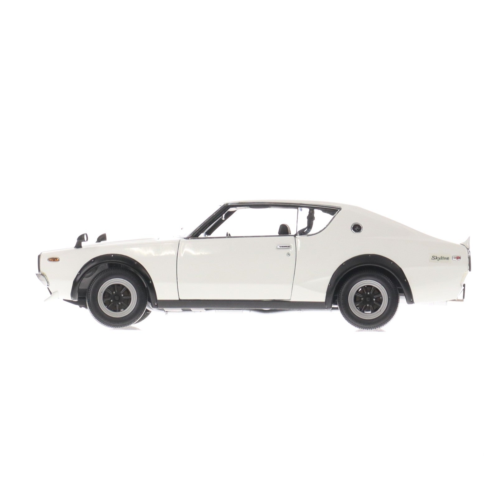 【中古即納】[MDL] 1/18 日産スカイライン GT-R ケン&メリー Fスポイラー・RSワタナベホイル ホワイト 完成品 ミニカー(K08254W) 京商(20150227)