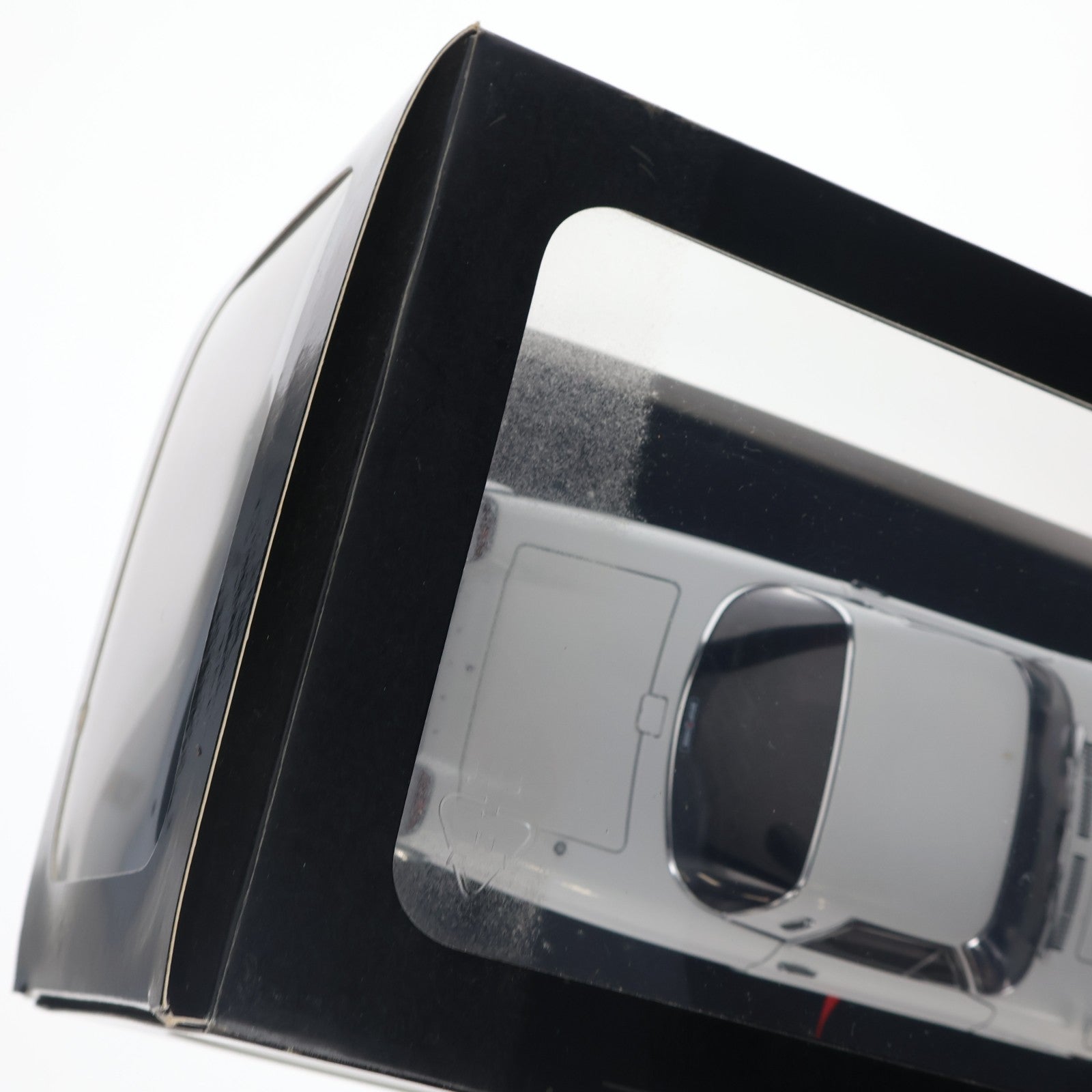 【中古即納】[MDL] 1/18 マツダ コスモスポーツ ホワイト 完成品 ミニカー(759310) AutoArt(オートアート)(20090120)