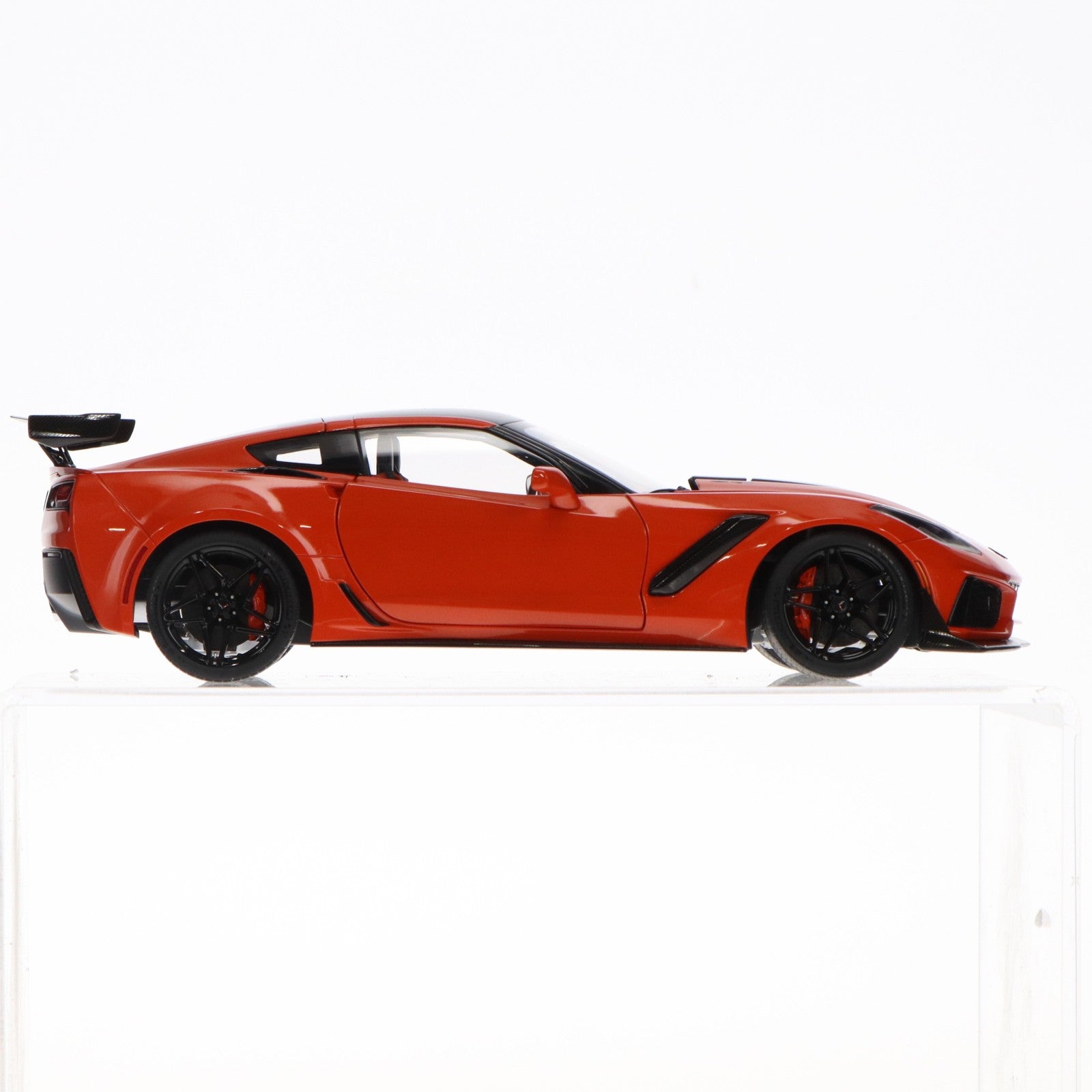 【中古即納】[MDL] オートアート・コンポジットモデルシリーズ 1/18 シボレー コルベット (C7) ZR1(オレンジ) 完成品 ミニカー(71279) AUTOart(オートアート)(20240519)