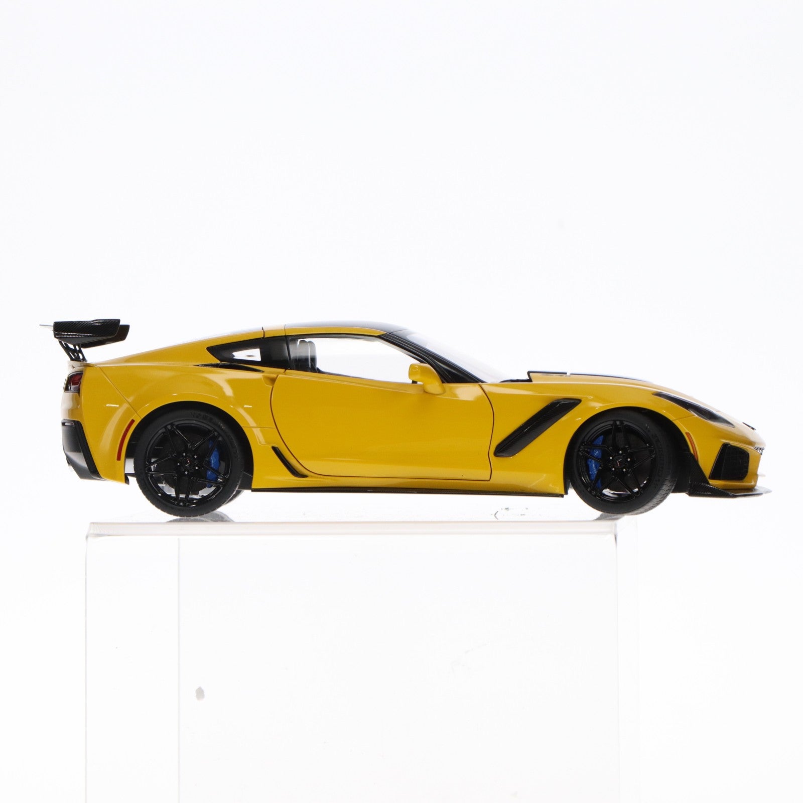 【中古即納】[MDL] オートアート・コンポジットモデルシリーズ 1/18 シボレー コルベット (C7) ZR1(イエロー) 完成品 ミニカー(71278) AUTOart(オートアート)(20240519)