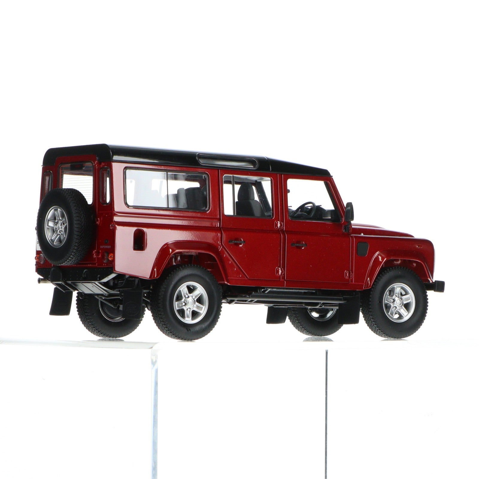 【中古即納】[MDL] 1/18 ランドローバー ディフェンダー 110 RHD(レッドメタリック) 完成品 ミニカー(CDG084) Century Dragon(センチュリードラゴン)(20150131)