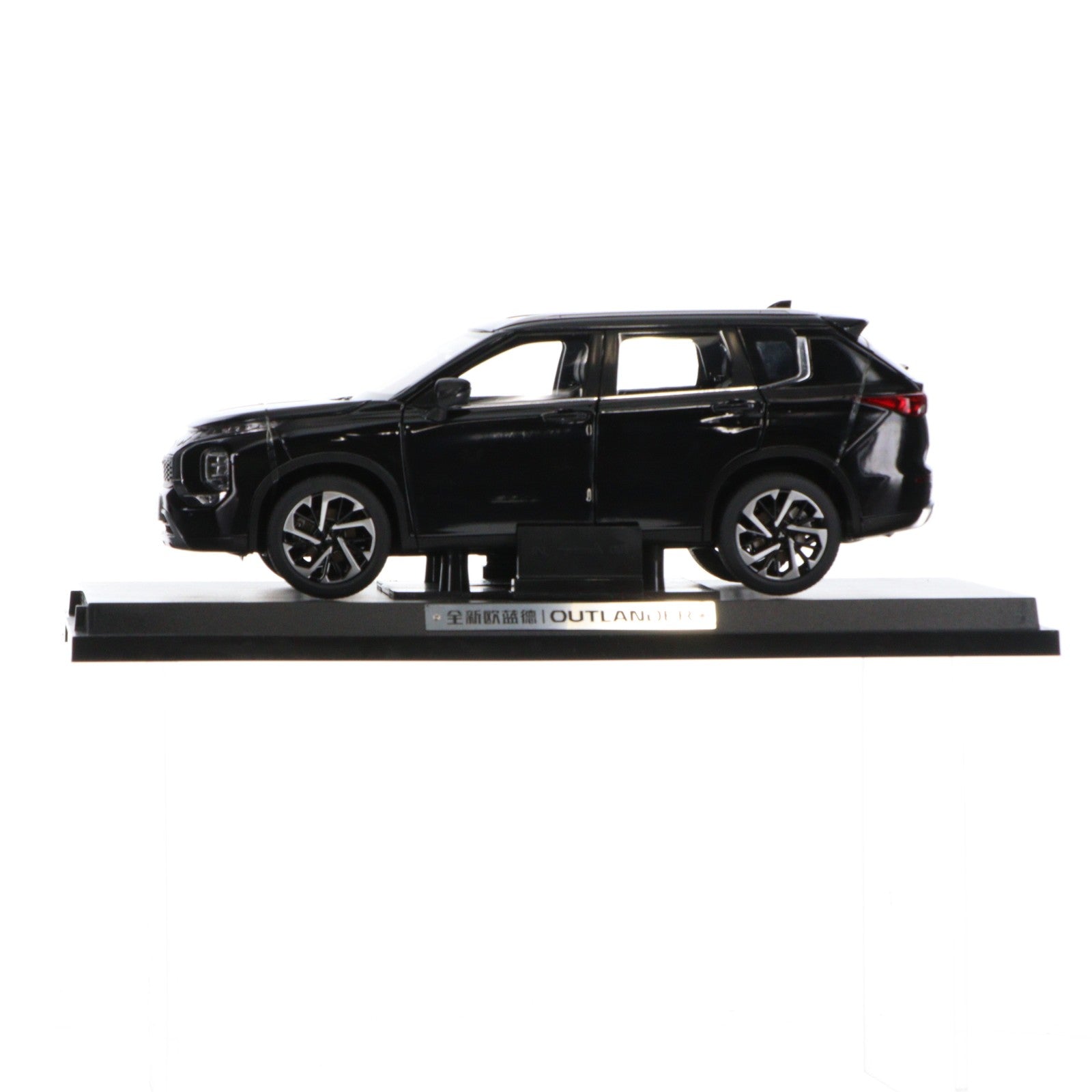 【中古即納】[MDL] 1/18 三菱 OUTLANDER(アウトランダー)(ブラック) 2023 MITSUBISHI 特注品 完成品 ミニカー 三菱自動車工業(20231231)