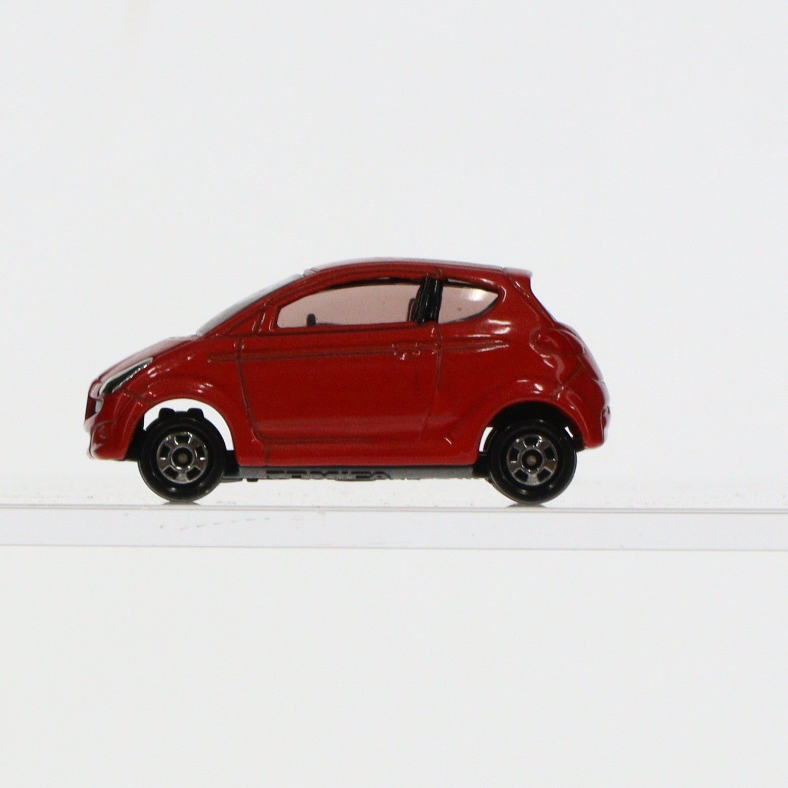 【中古即納】[MDL] トミカ No.111 1/56 スバル R1(レッド/赤箱/中国製) 完成品 ミニカー タカラトミー(20050617)