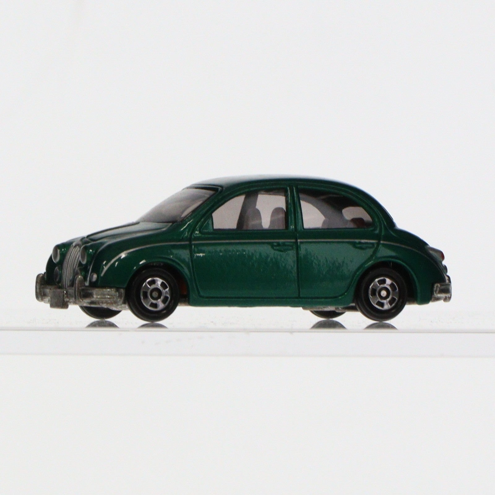 【中古即納】[MDL] トミカ No.40 1/61 光岡 ビュート(グリーン/赤箱/中国製/TOMY青字) 完成品 ミニカー トミー(20051130)