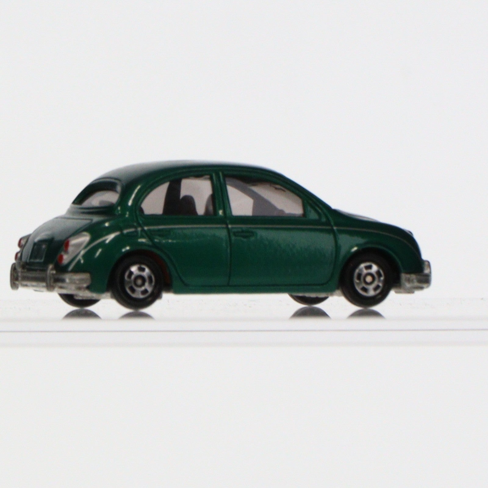 【中古即納】[MDL] トミカ No.40 1/61 光岡 ビュート(グリーン/赤箱/中国製/TOMY青字) 完成品 ミニカー トミー(20051130)