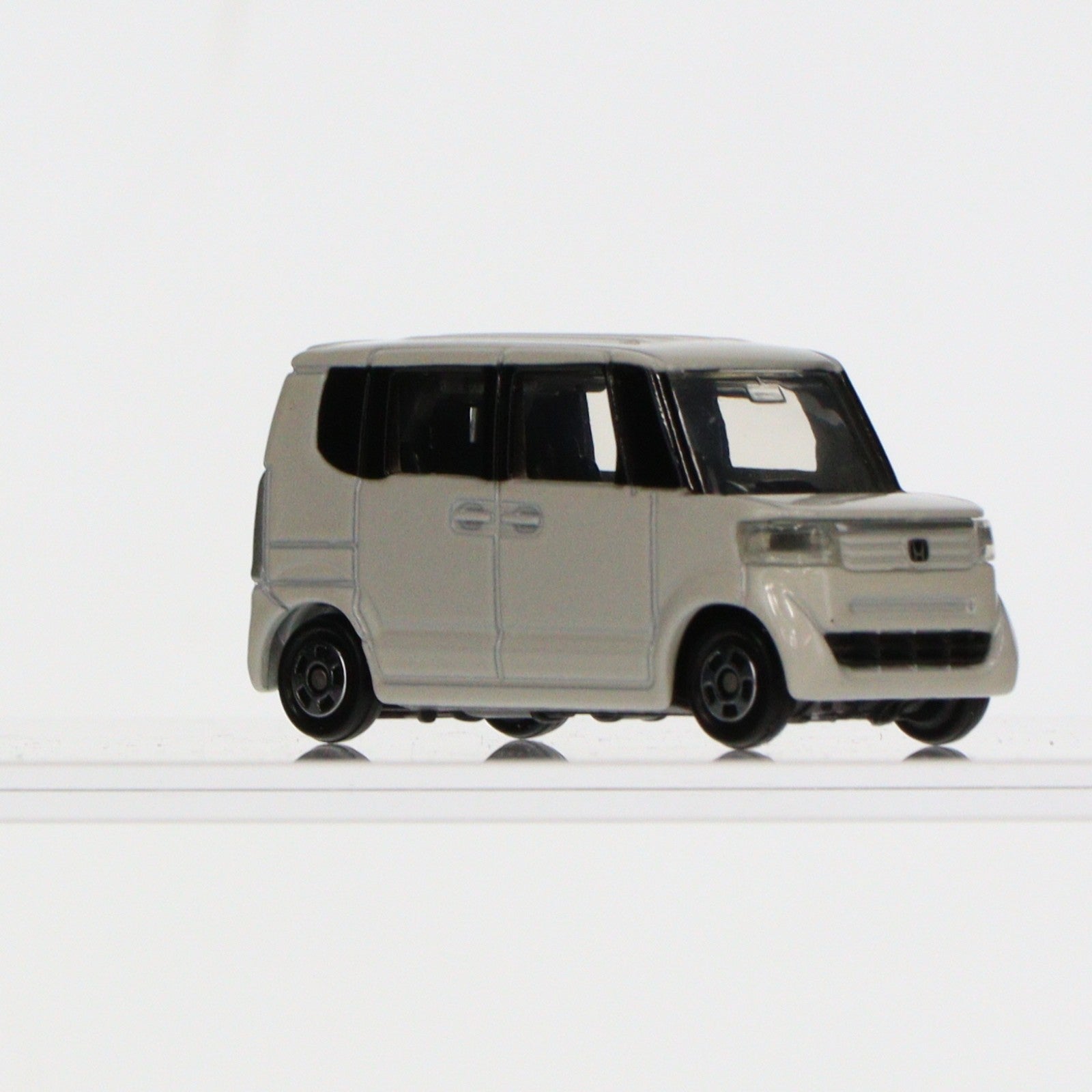 【中古即納】[MDL] トミカ No.20 Honda N BOX(ホワイト) 完成品 ミニカー タカラトミー(20130820)