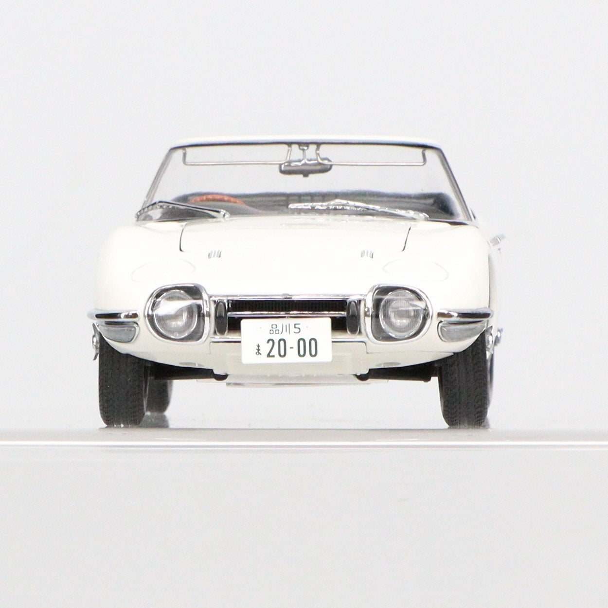 【中古即納】[MDL] 1/18 トヨタ2000GT CABRIO(カブリオレ) JAMES BOND VERSION(WHITE) YOU ONLY LIVE TWICE 007は二度死ぬ 完成品 ミニカー(78731) AutoArt(オートアート)(20020420)