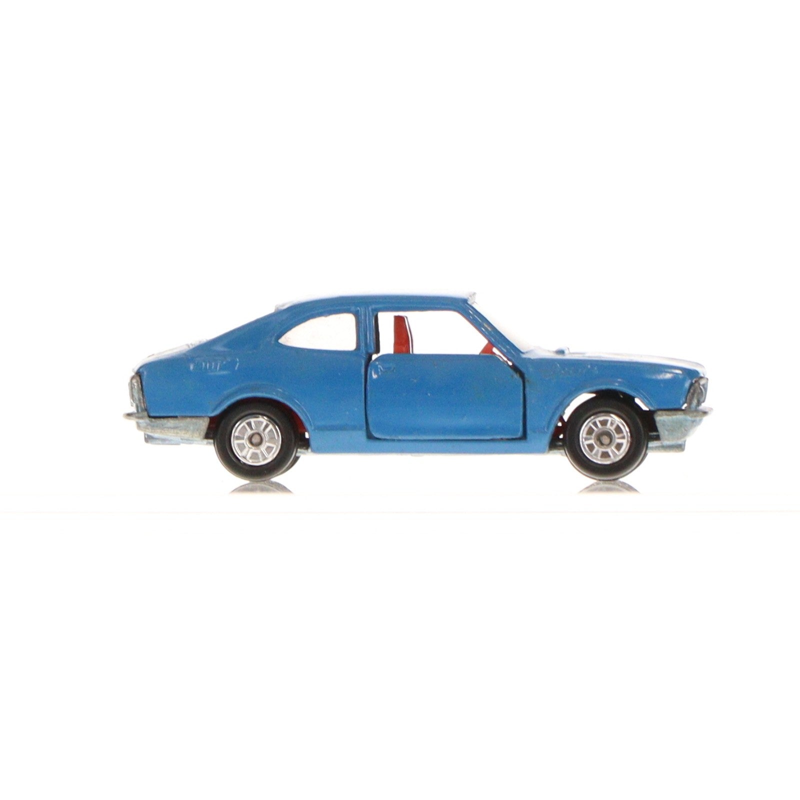 【中古即納】[MDL] トミカ No.11 1/59 トヨタ スプリンター 1200 SL(ブルー/黒箱/日本製) 完成品 ミニカー トミー(19991231)