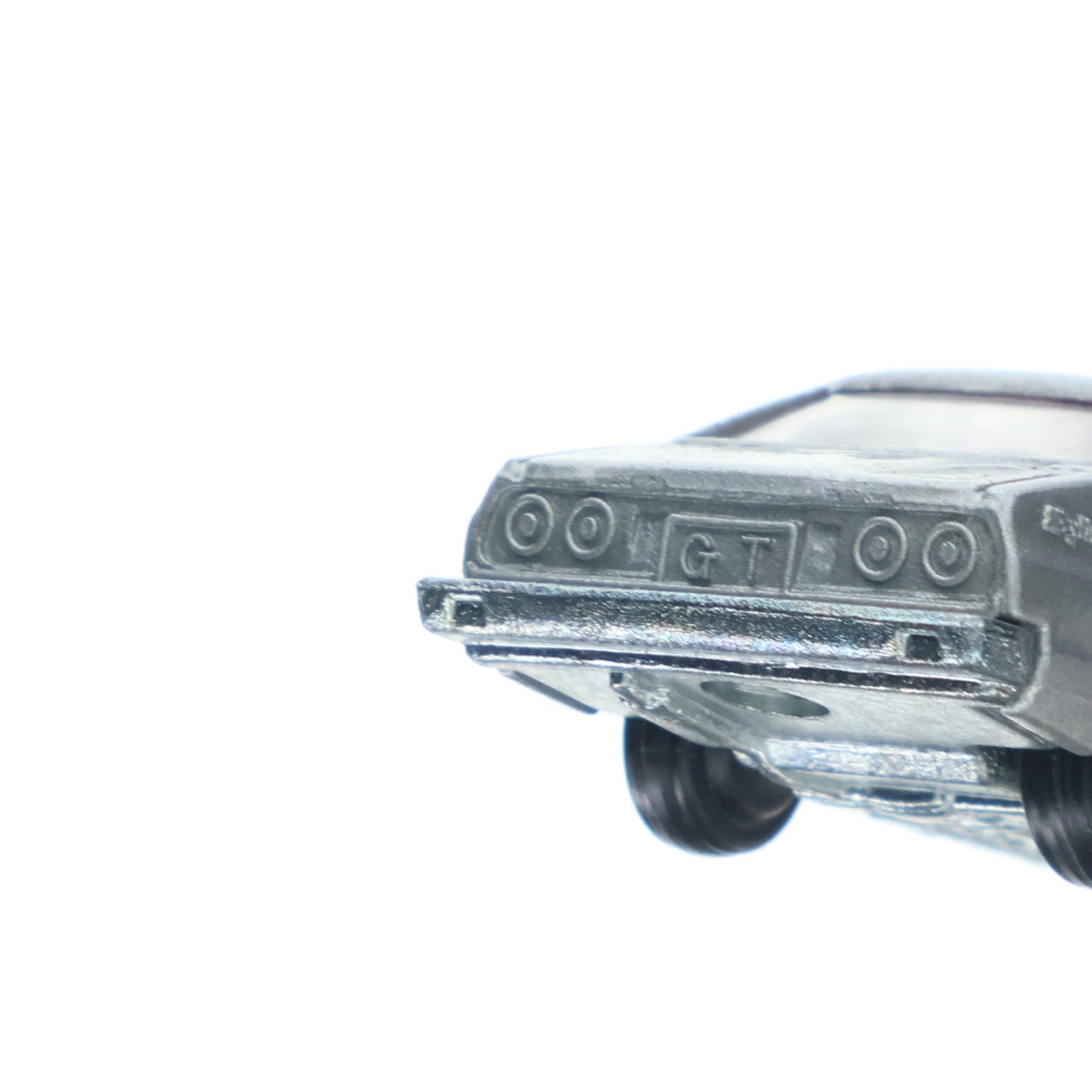 【中古即納】[MDL] トミカ No.61 1/65 ニッサン スカイライン 2000GT-E・S(シルバー/黒箱/日本製) 完成品 ミニカー トミー(19991231)