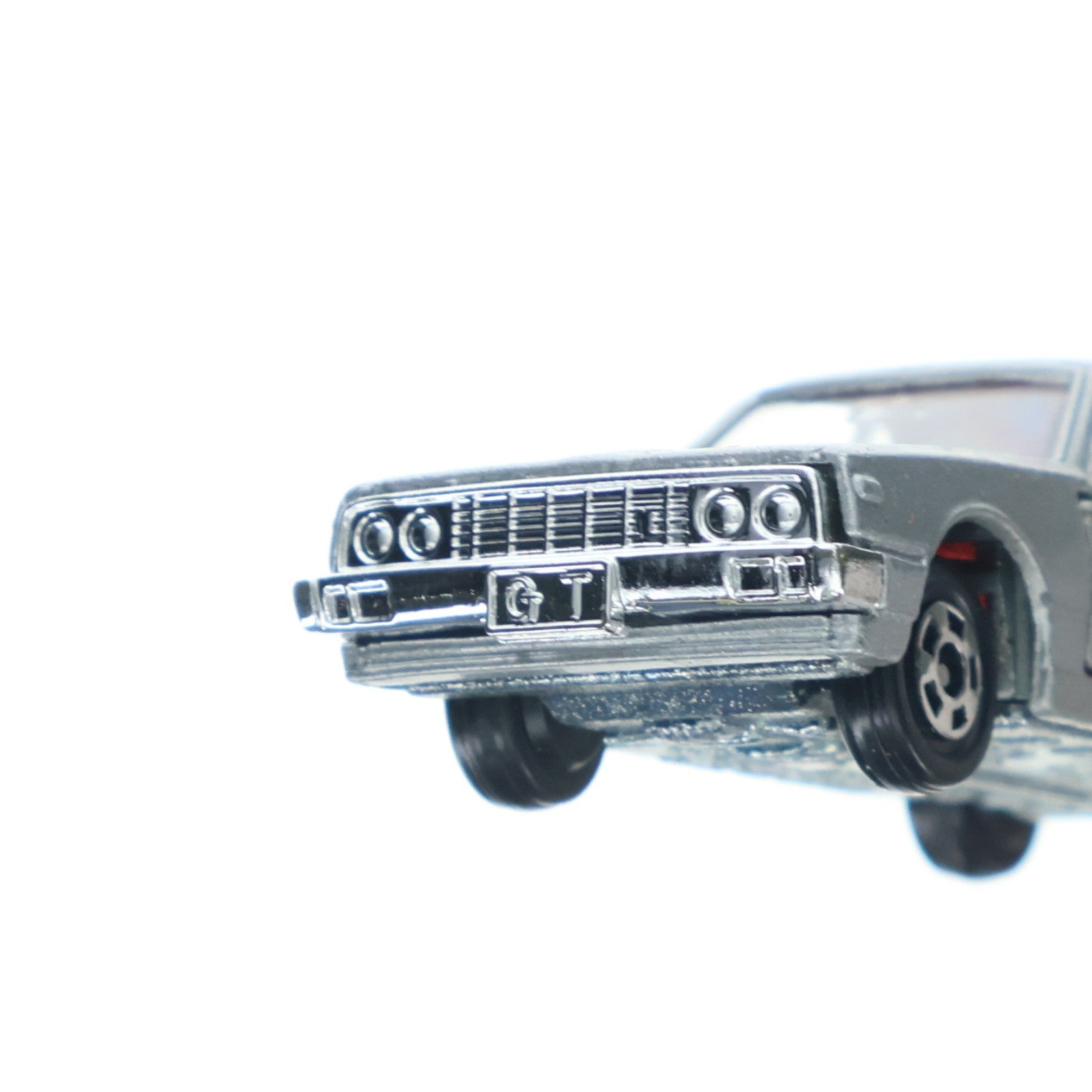 【中古即納】[MDL] トミカ No.61 1/65 ニッサン スカイライン 2000GT-E・S(シルバー/黒箱/日本製) 完成品 ミニカー トミー(19991231)