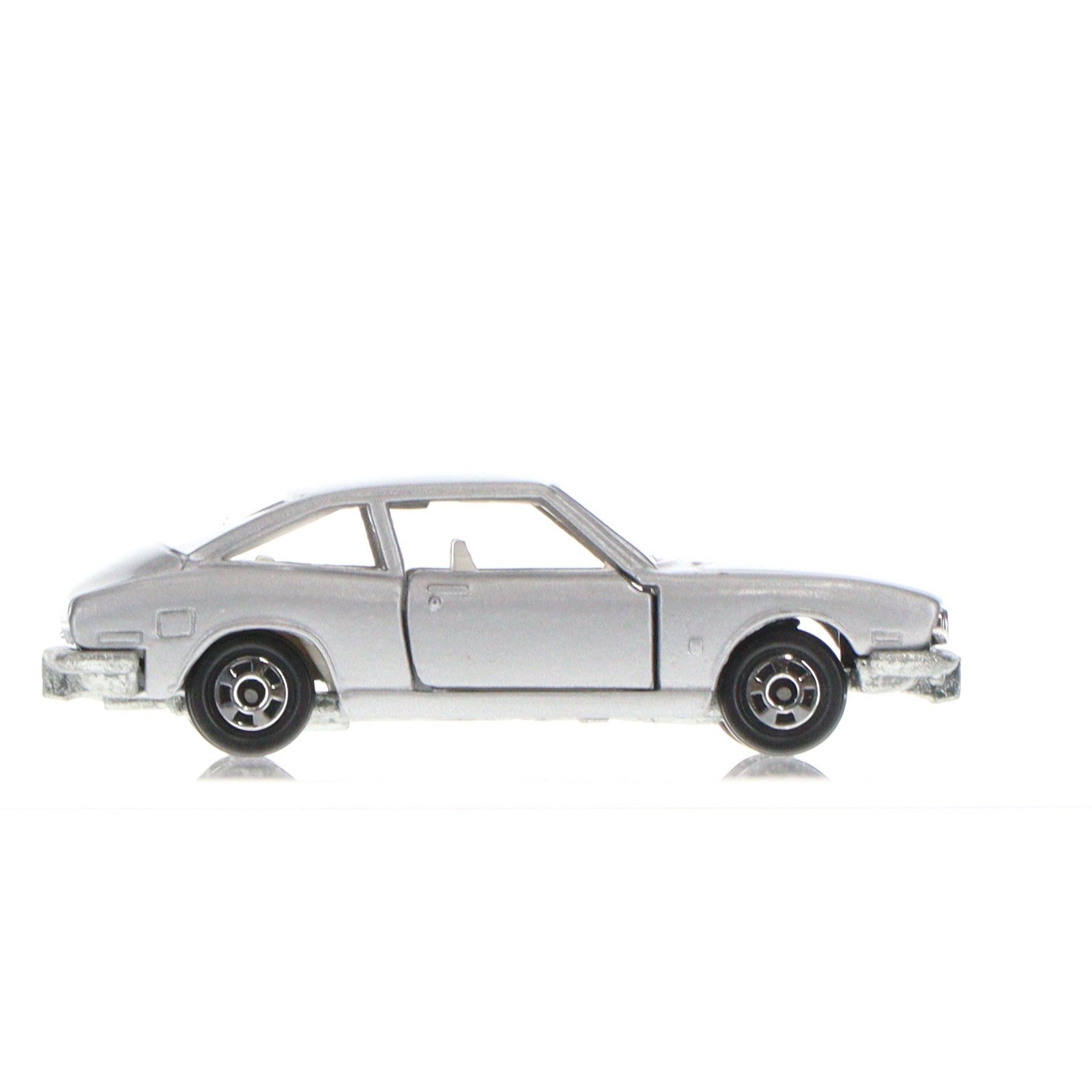 【中古即納】[MDL] トミカ 1/62 ISUZU 117 COUPE 1800XE(シルバー) イイノ特注モデル 完成品 ミニカー トミー(19980331)