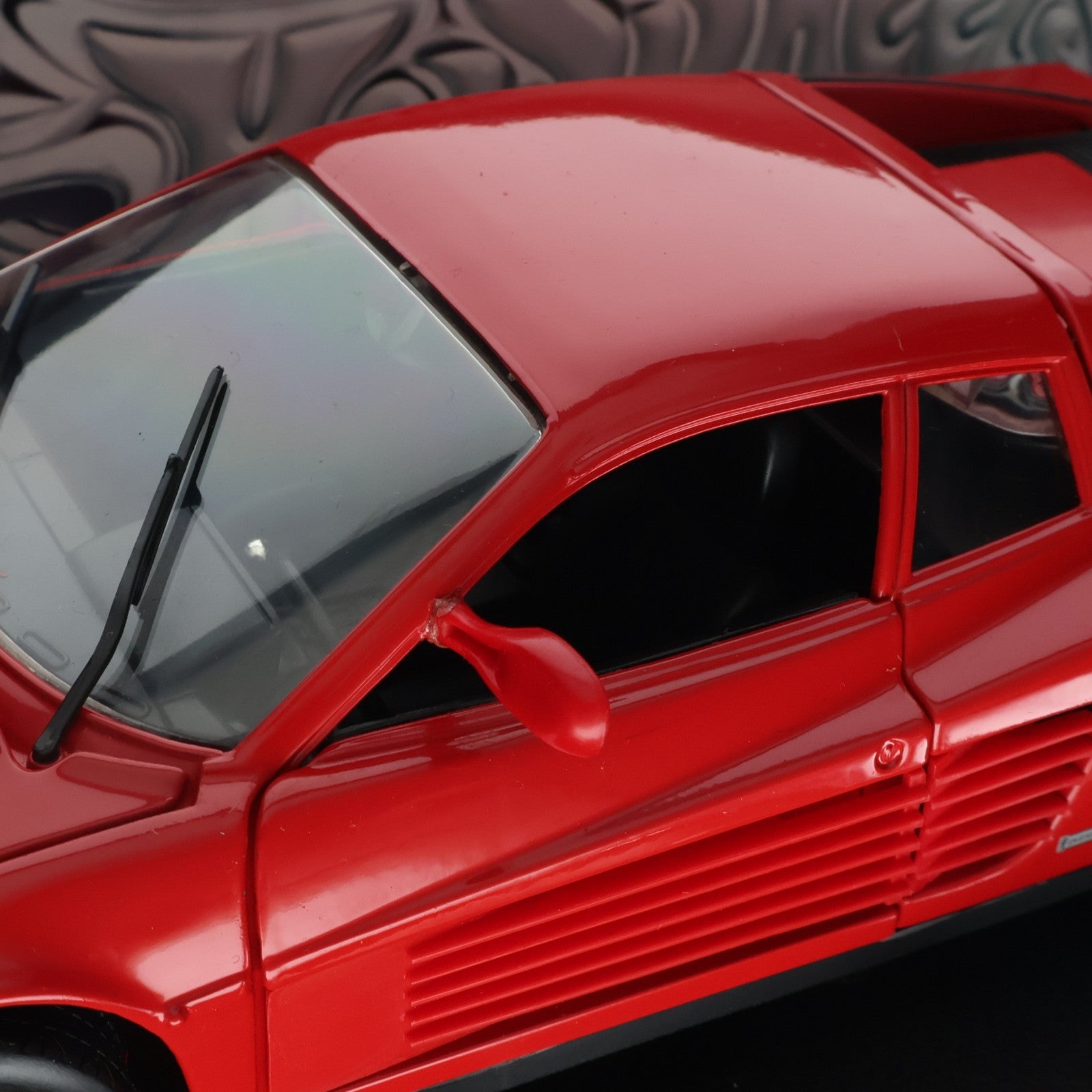 【中古即納】[MDL] 100% Hot Wheels(ホットウィール) 1/18 Ferrari testarossa(フェラーリ・テスタロッサ) 1984 (レッド) 完成品 ミニカー(23918) マテル(20001231)
