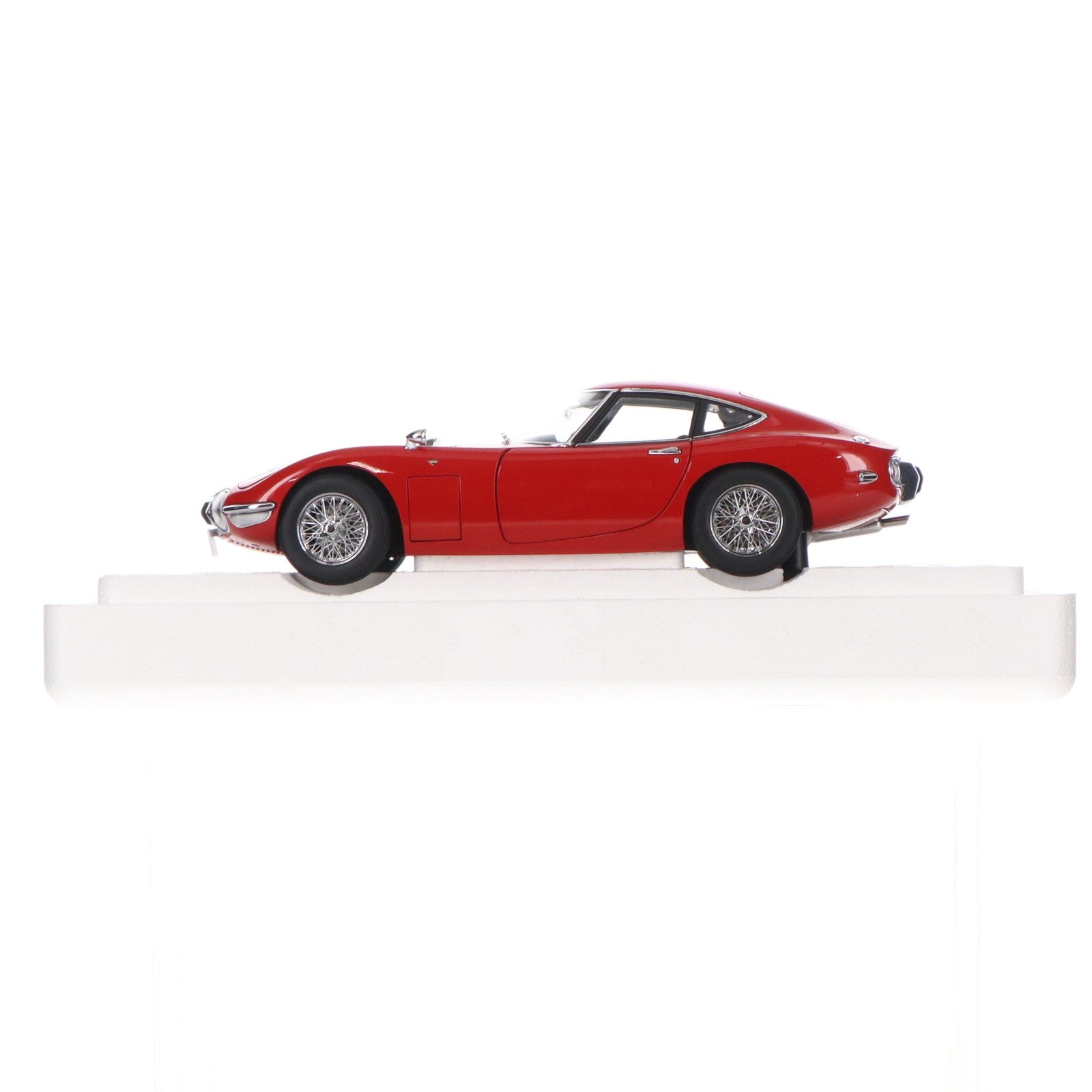 【中古即納】[MDL] 1/18 トヨタ 2000GT ワイヤースポークホイール バージョン(レッド) 完成品 ミニカー(78761) AUTOart(オートアート)(20210122)