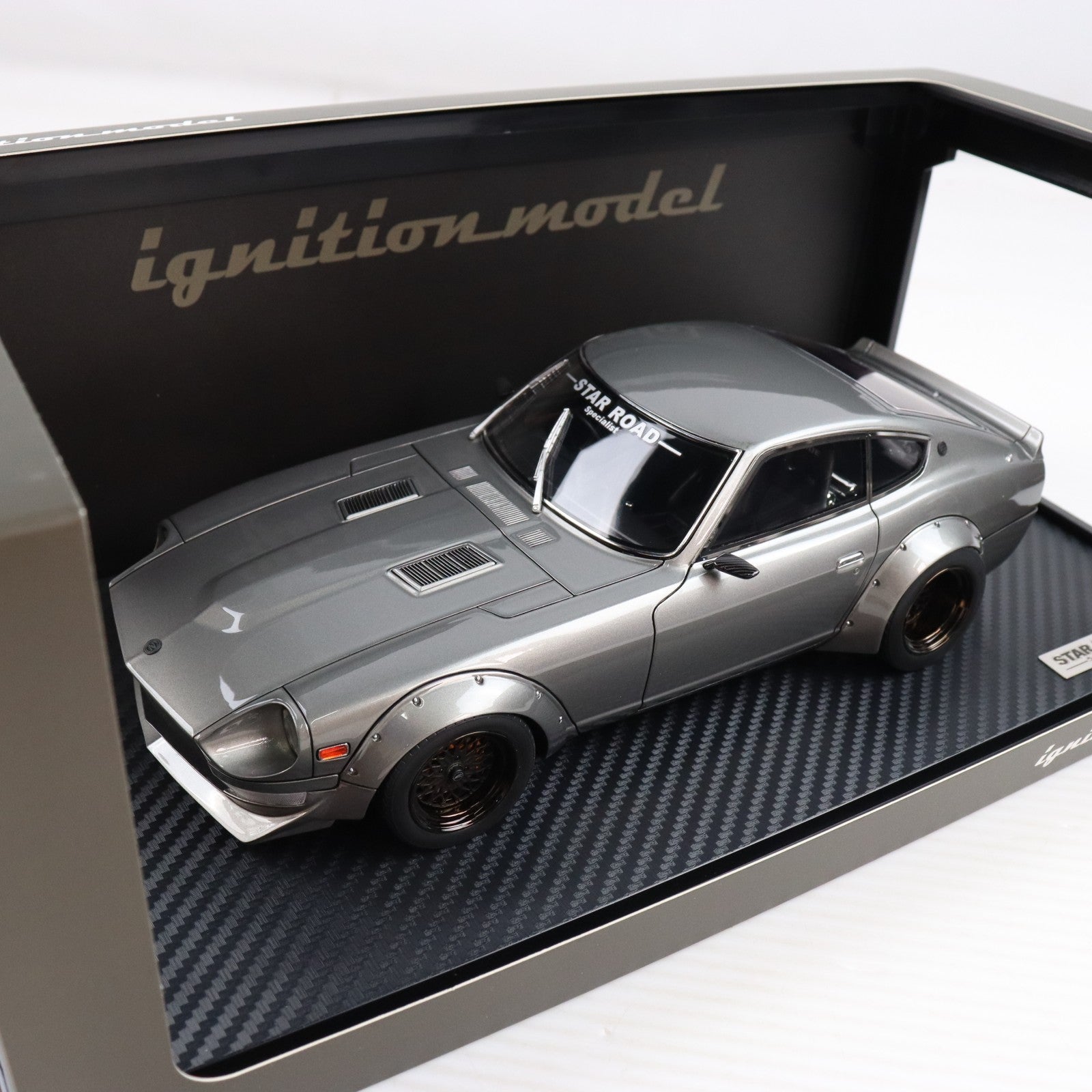 【中古即納】[MDL] 1/18 Nissan Fairlady Z(フェアレディZ)(S30) STAR ROAD(ガンメタリック) 完成品 ミニカー(IG3112) ignition model(イグニッションモデル)(20240823)