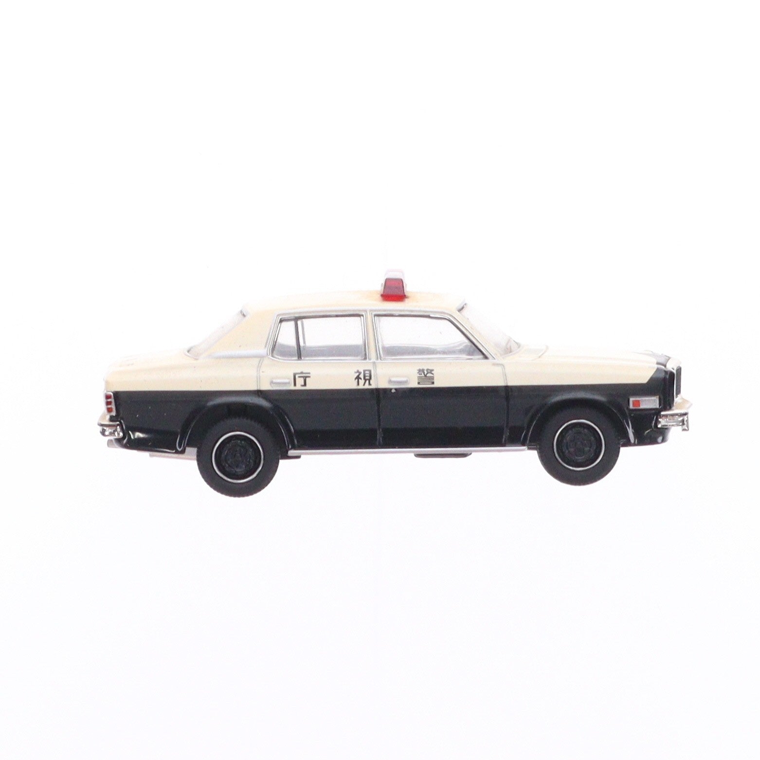 【中古即納】[MDL] トミカリミテッドヴィンテージ NEO 1/64 LV-N26b マツダ ルーチェ レガート 4ドアセダン パトロールカー 警視庁(ホワイト×ブラック) 完成品 ミニカー(320227) TOMYTEC(トミーテック)(20220709)