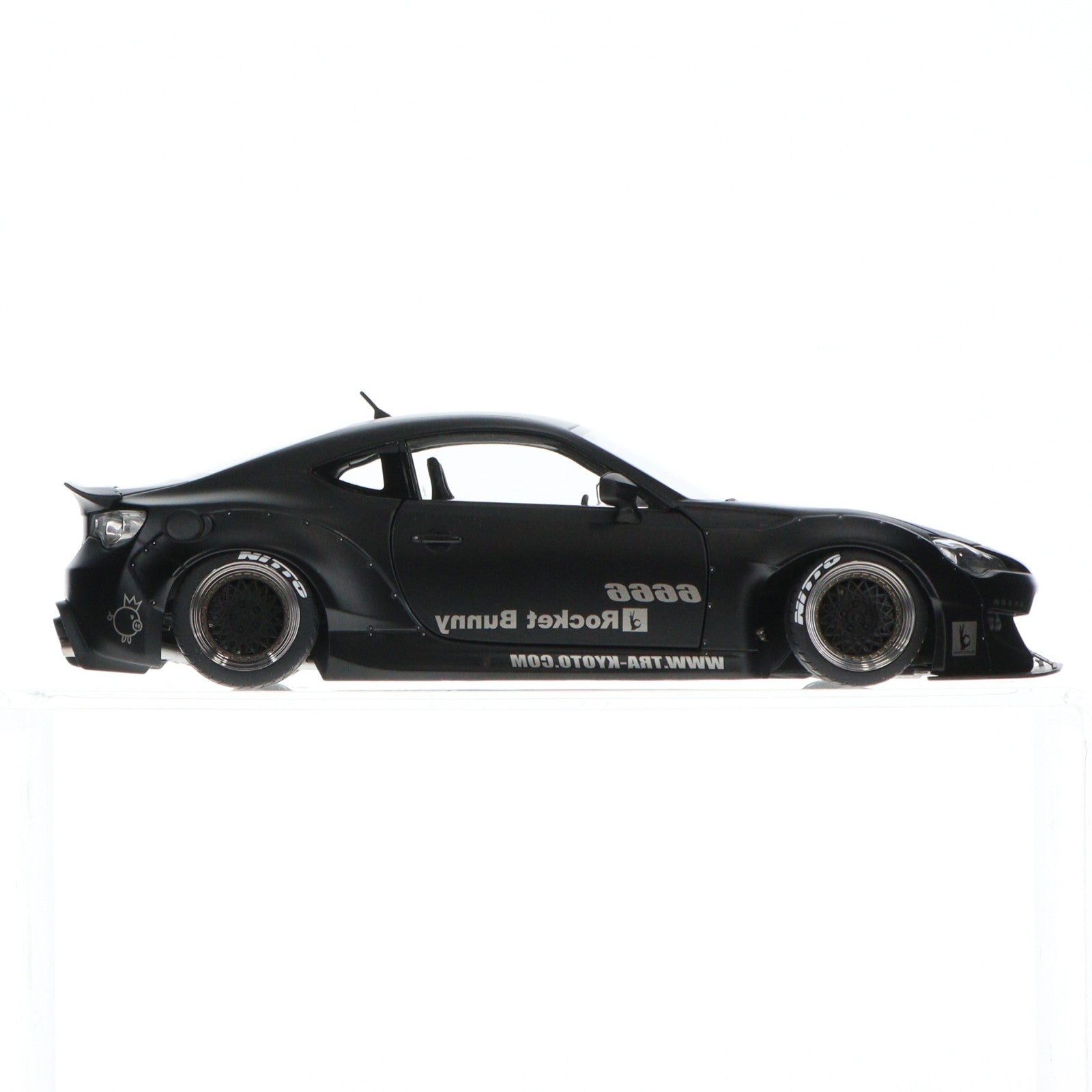 【中古即納】[MDL] 1/18 ロケットバニー 86(マットブラック/ブラックホイール) 完成品 ミニカー(38563) AUTOart(オートアート)(20200228)