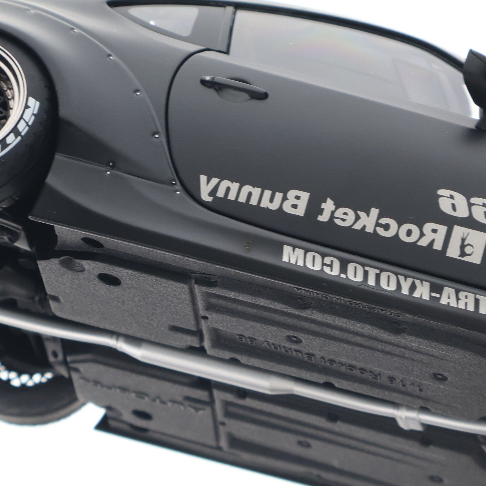 【中古即納】[MDL] 1/18 ロケットバニー 86(マットブラック/ブラックホイール) 完成品 ミニカー(38563) AUTOart(オートアート)(20200228)